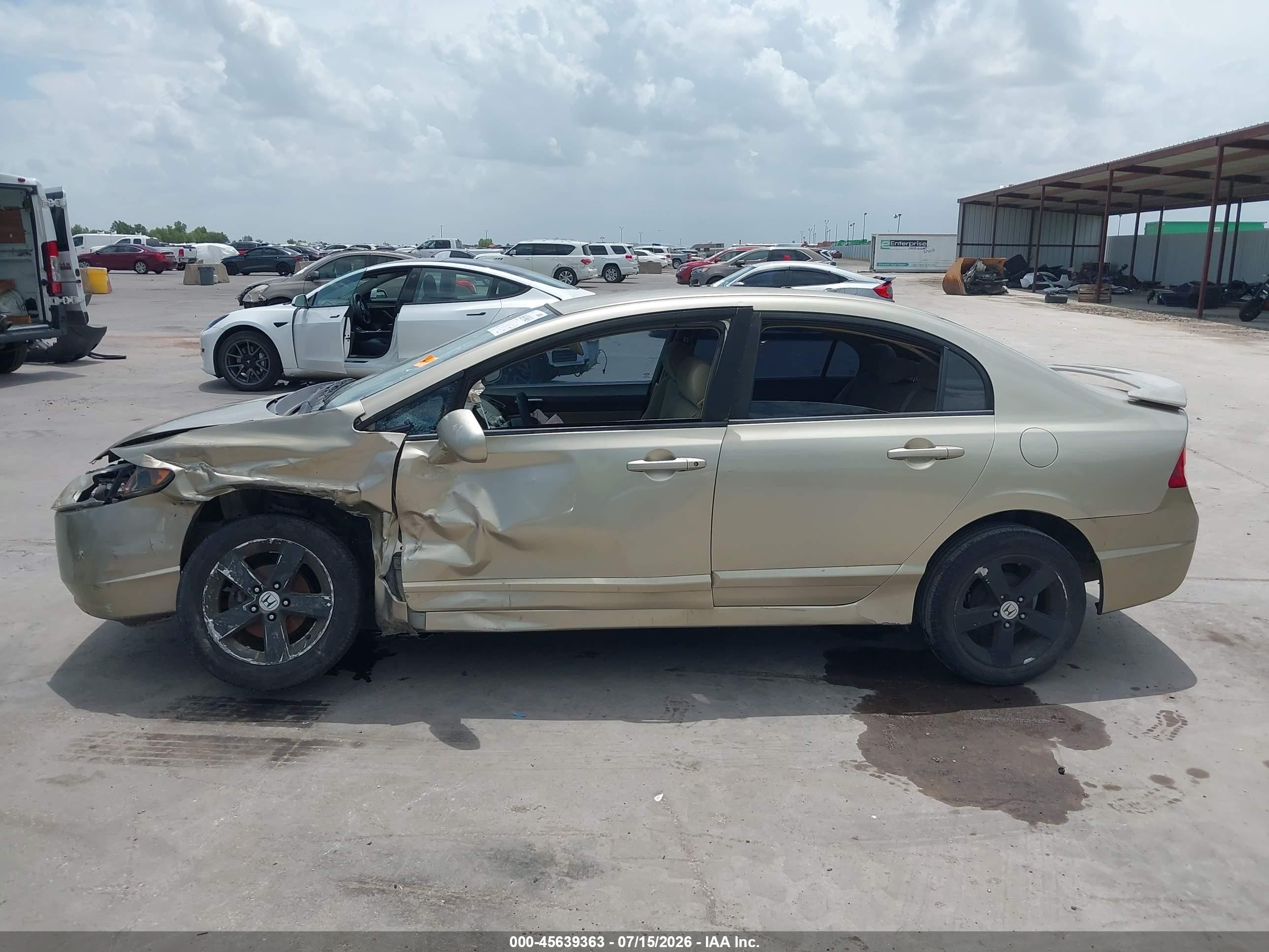 2008 Honda Civic Lx Gold vin: 1HGFA16518L010418