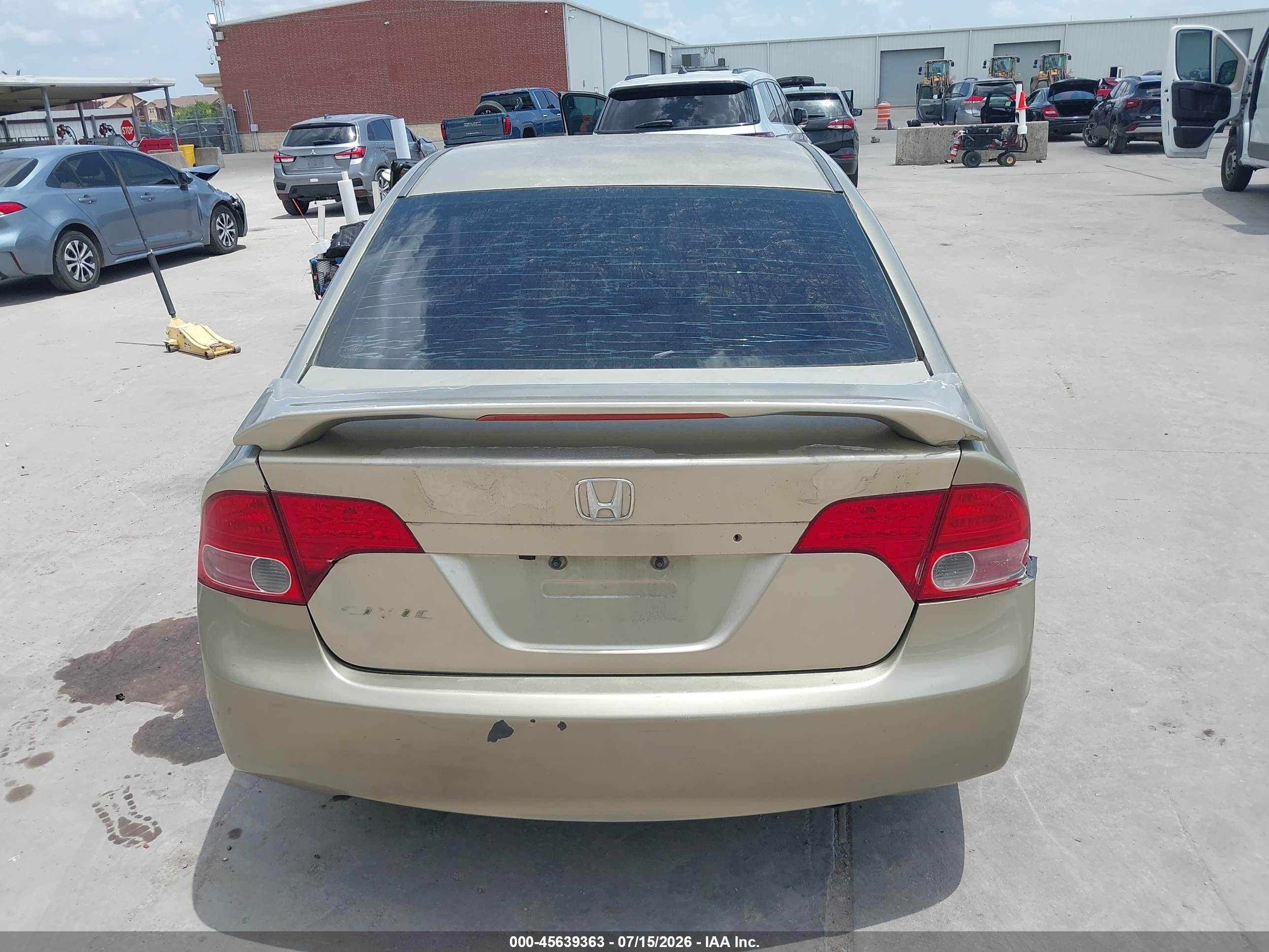 2008 Honda Civic Lx Gold vin: 1HGFA16518L010418
