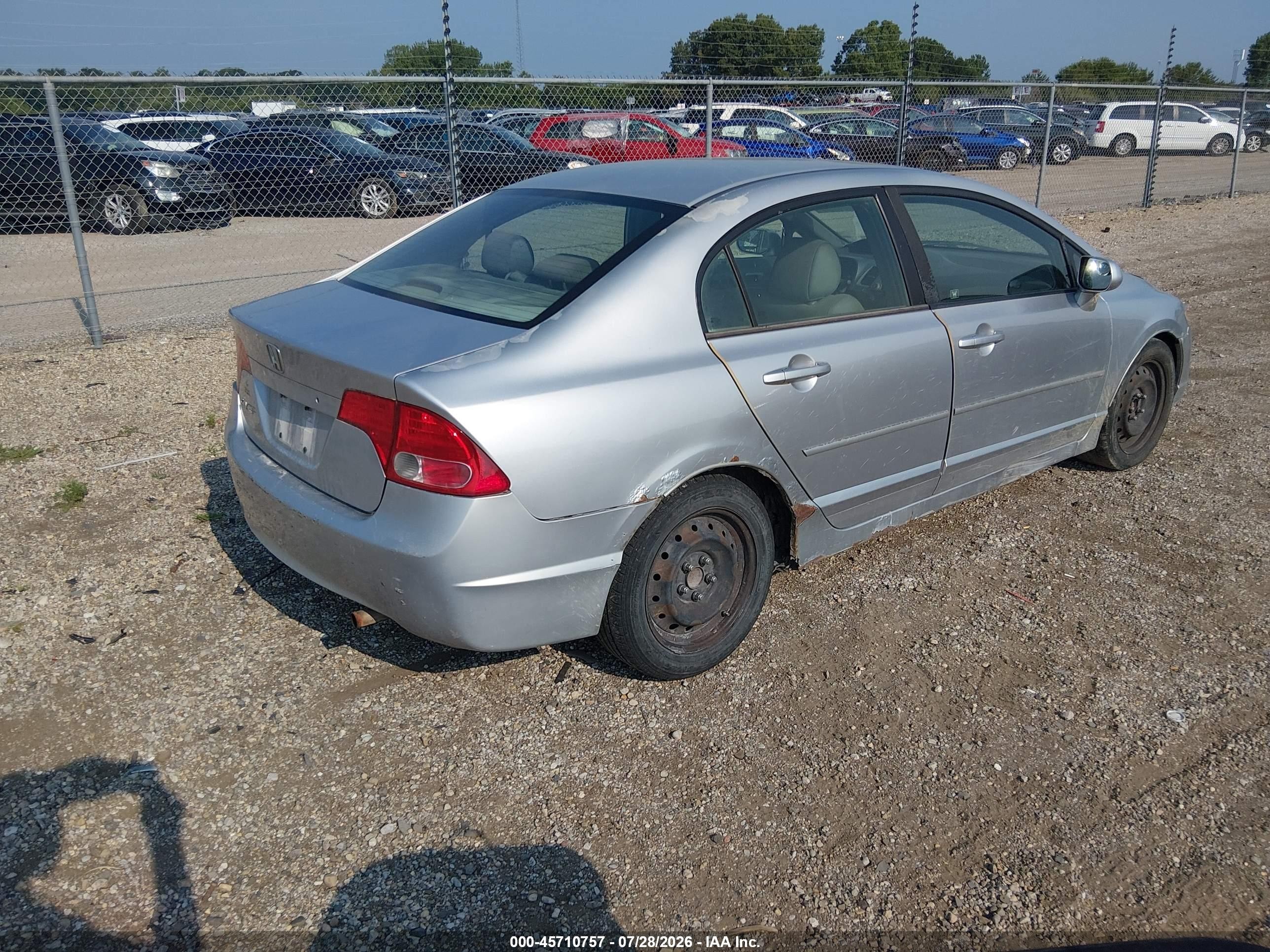 2008 Honda Civic Lx Silver vin: 1HGFA16518L071056