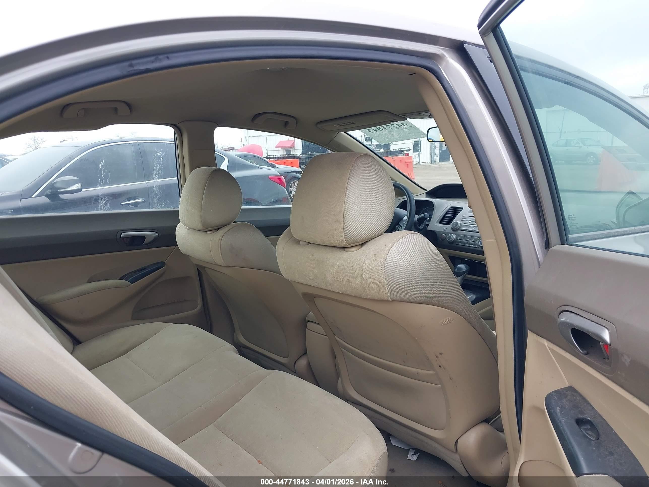 2006 Honda Civic Lx Cream vin: 1HGFA16526L026916