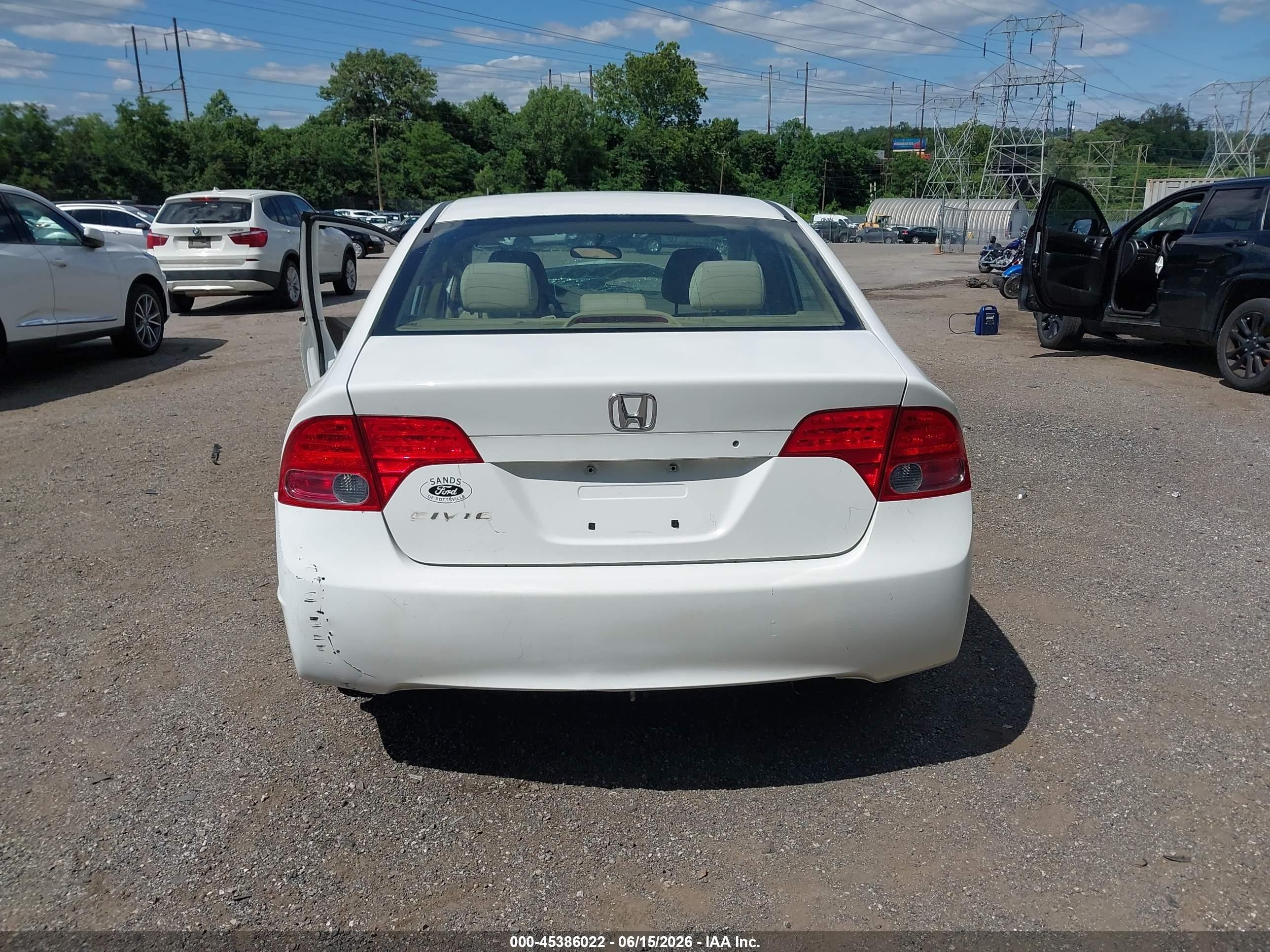 2007 Honda Civic Lx White vin: 1HGFA16527L017960