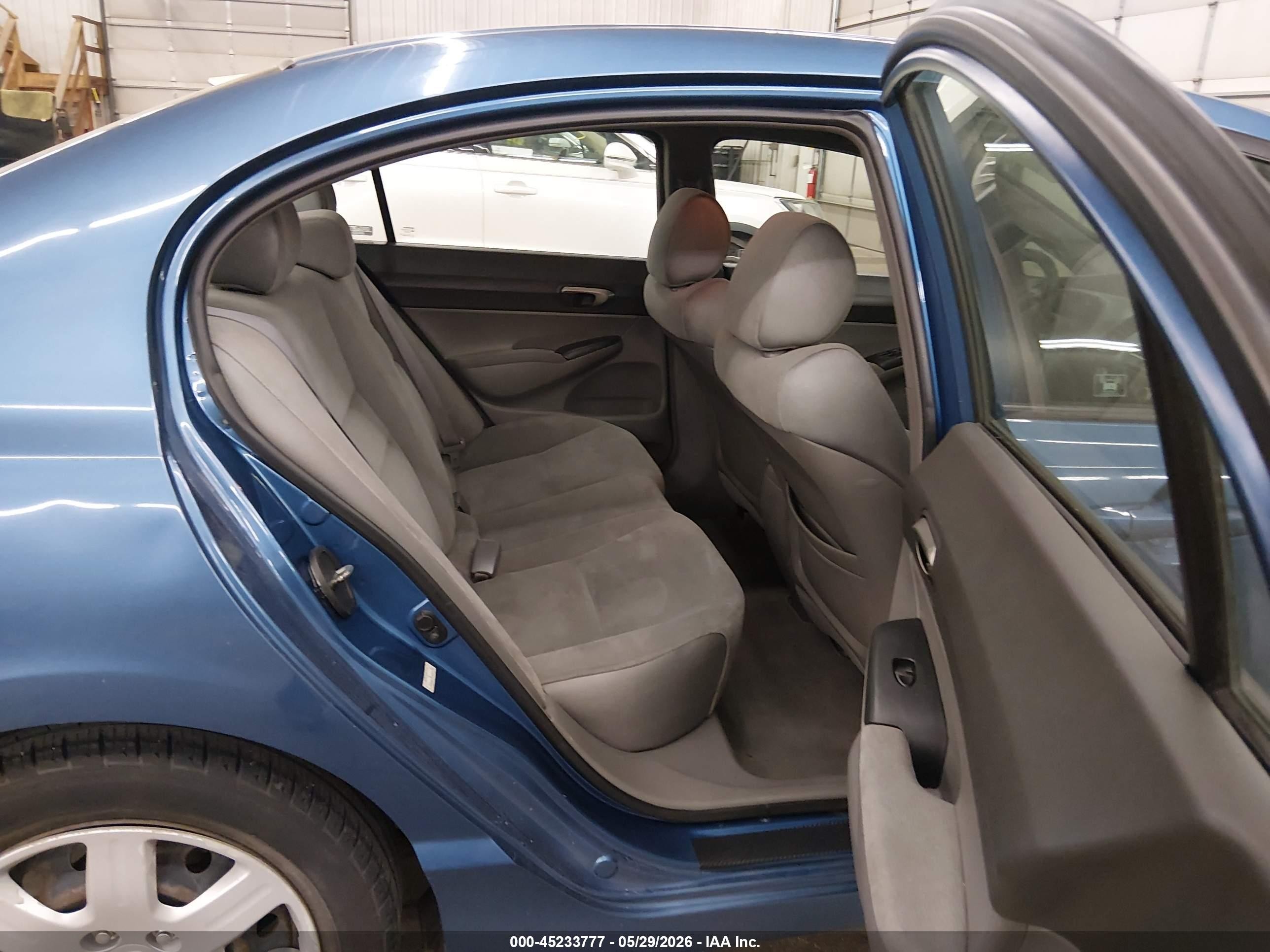 2007 Honda Civic Lx Blue vin: 1HGFA16527L070755