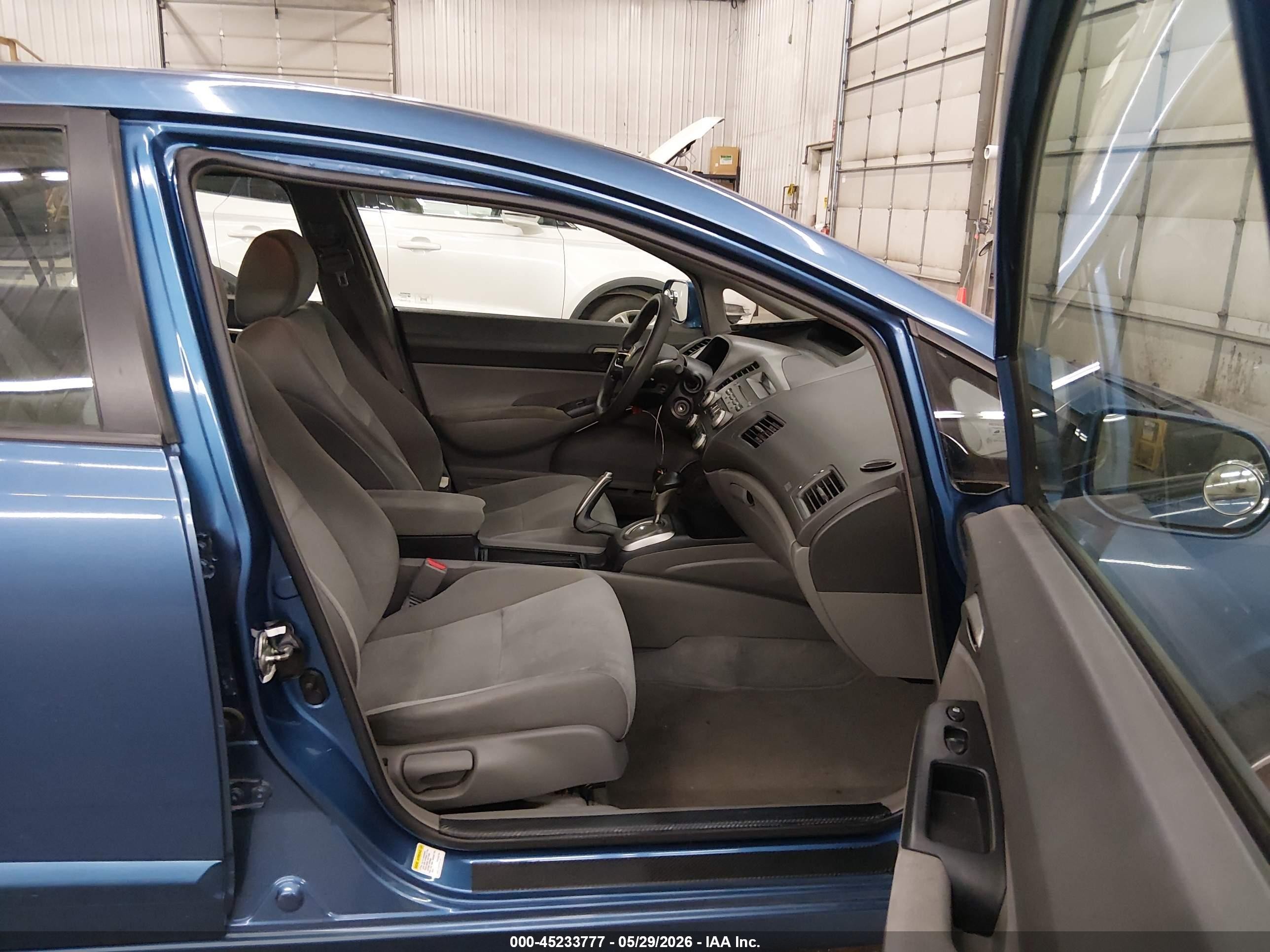 2007 Honda Civic Lx Blue vin: 1HGFA16527L070755