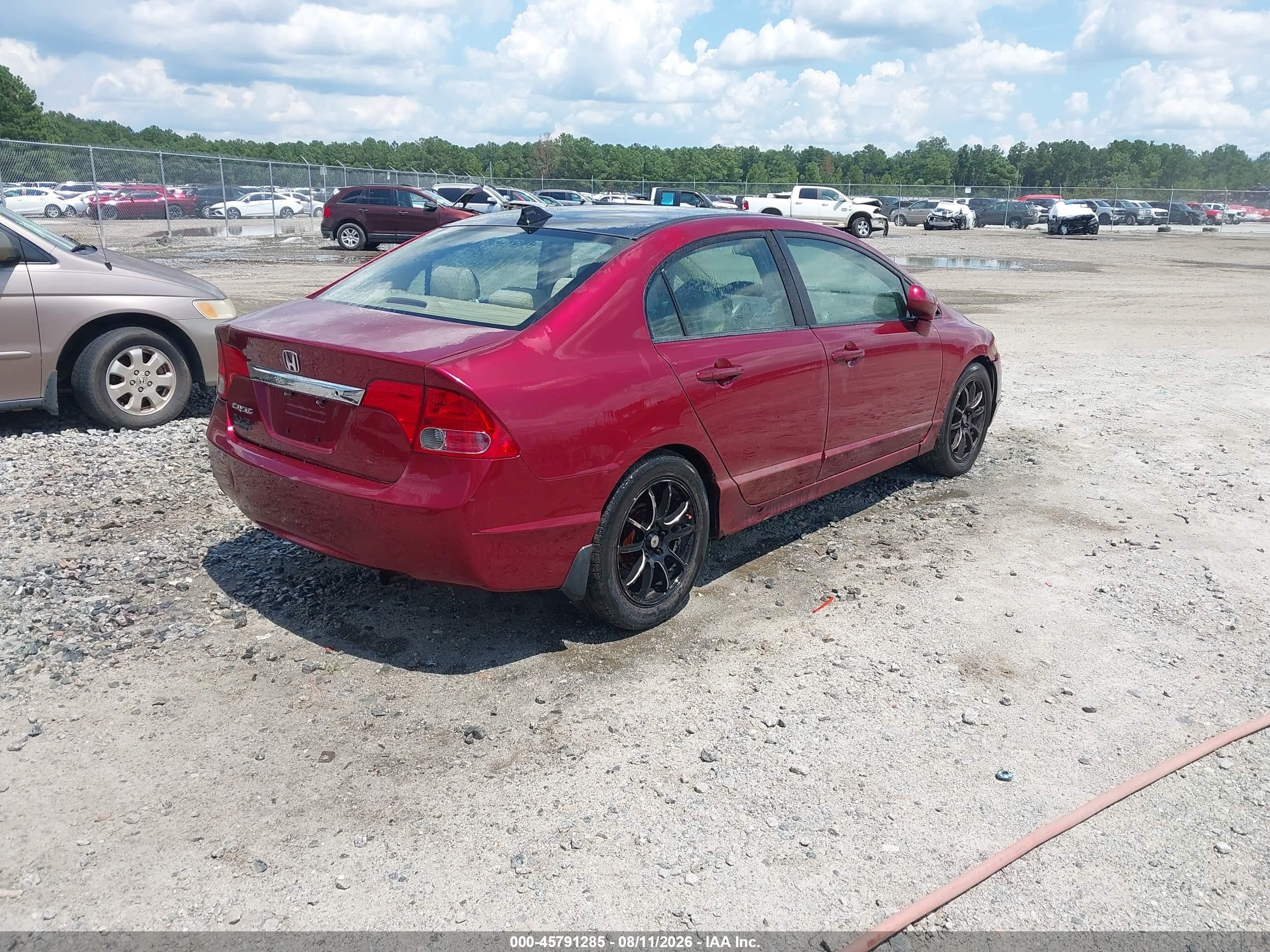 2008 Honda Civic Lx Red vin: 1HGFA16528L000058