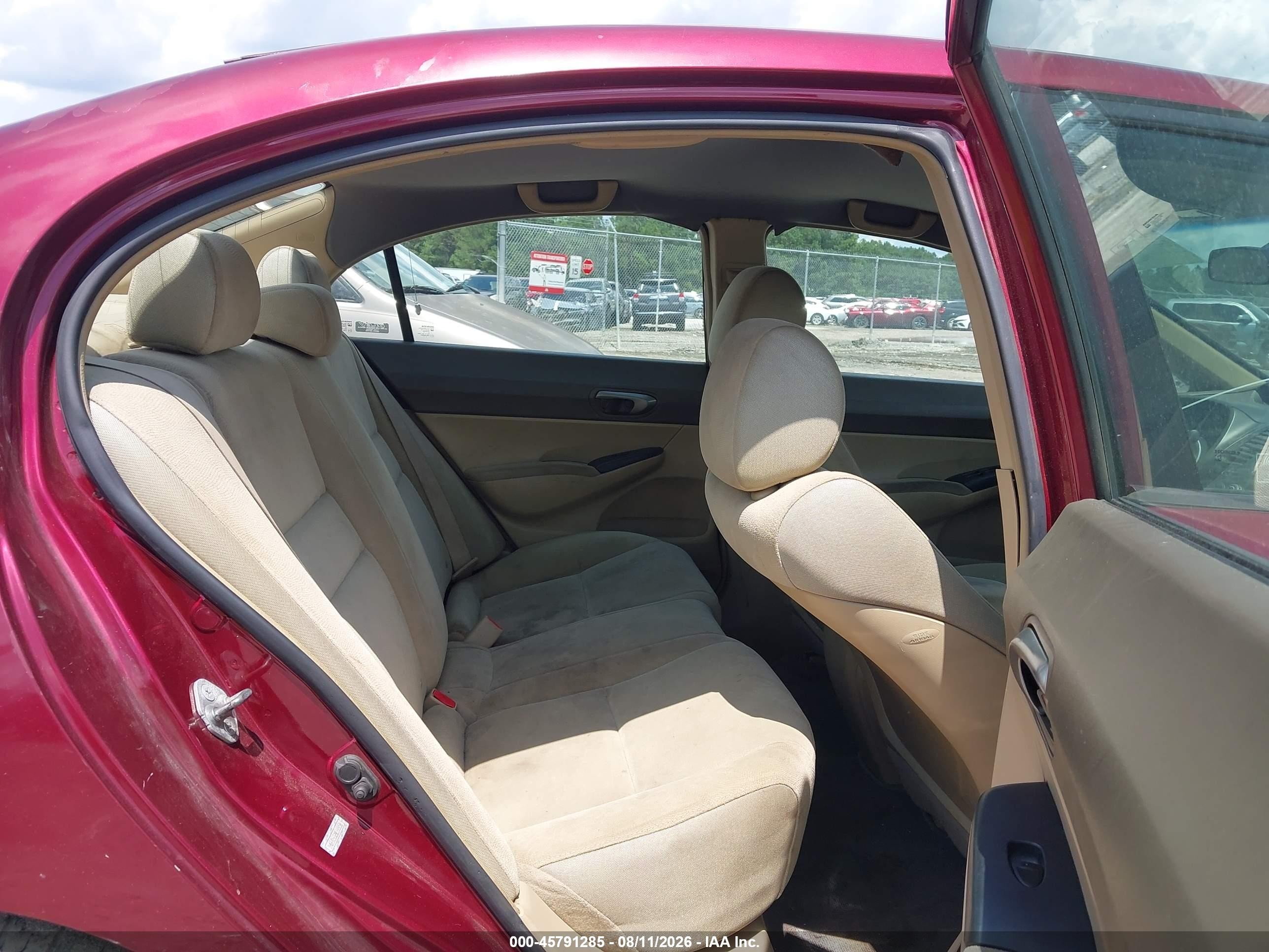 2008 Honda Civic Lx Red vin: 1HGFA16528L000058