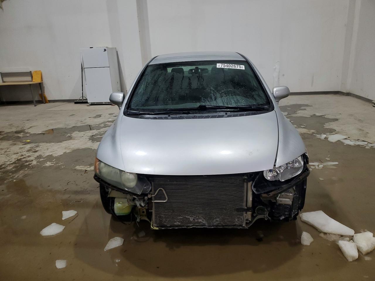 2008 Honda Civic Lx Silver vin: 1HGFA16528L050961