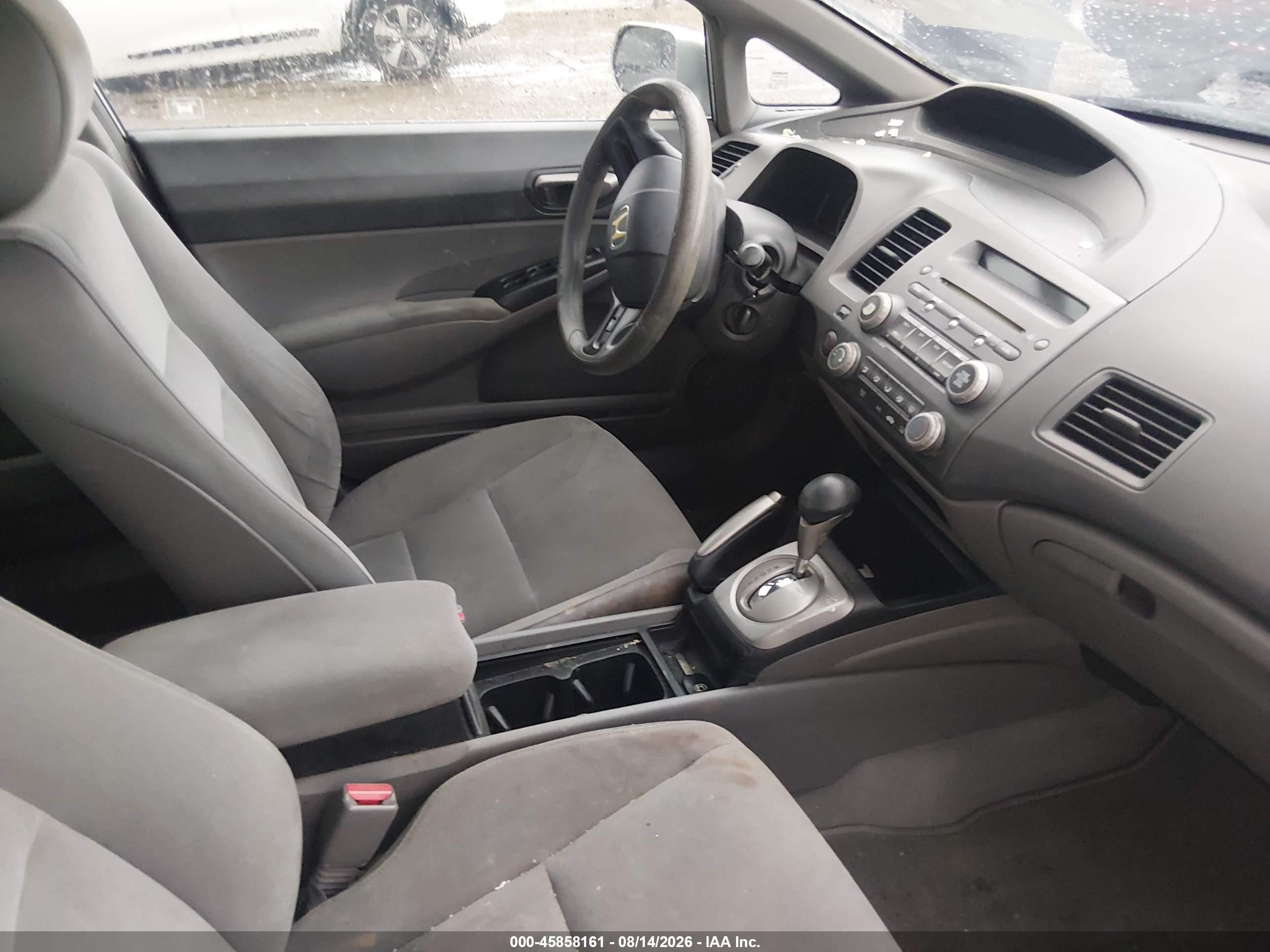2008 Honda Civic Lx Silver vin: 1HGFA16528L062205