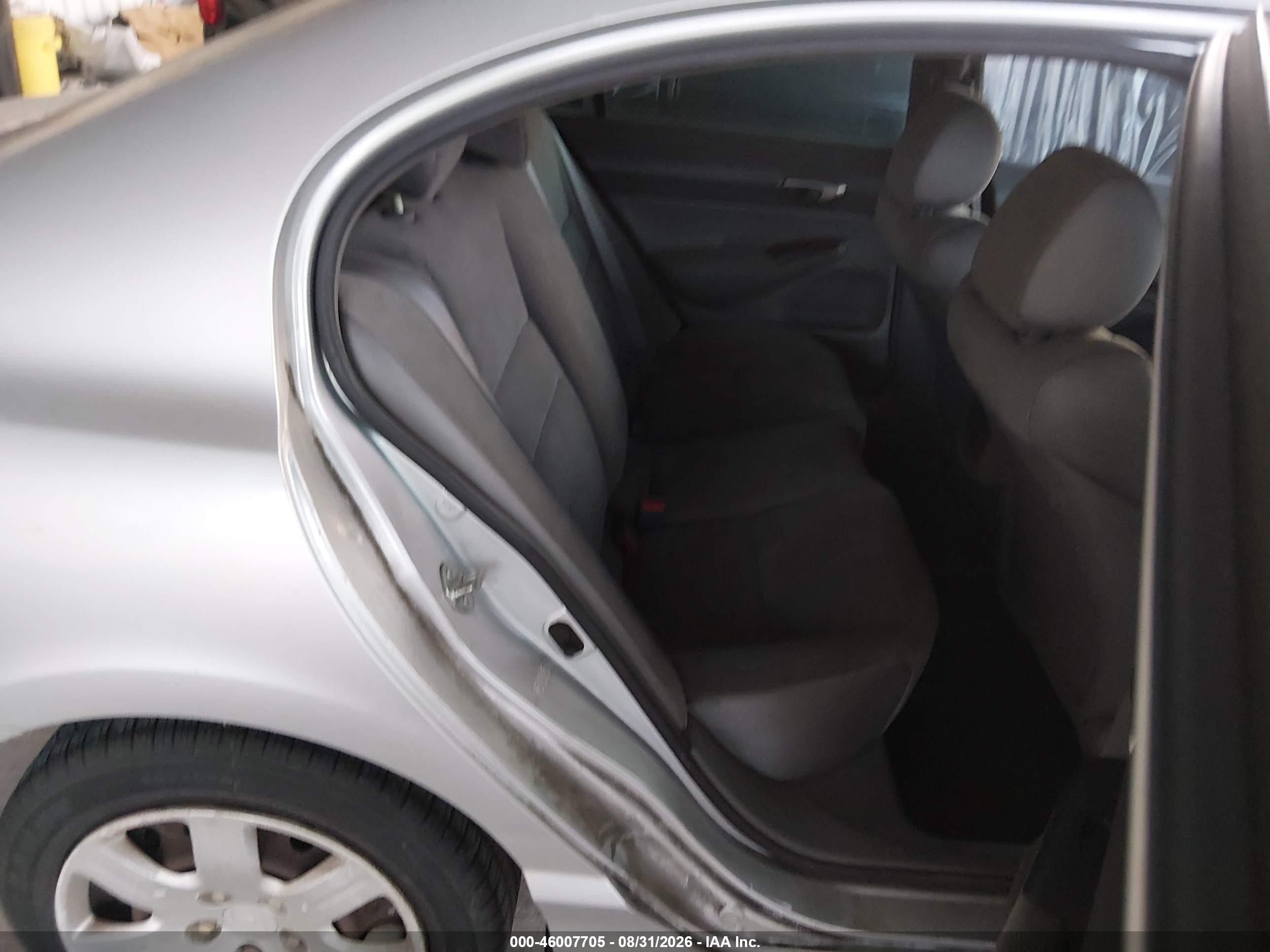 2008 Honda Civic Lx Silver vin: 1HGFA16528L066089