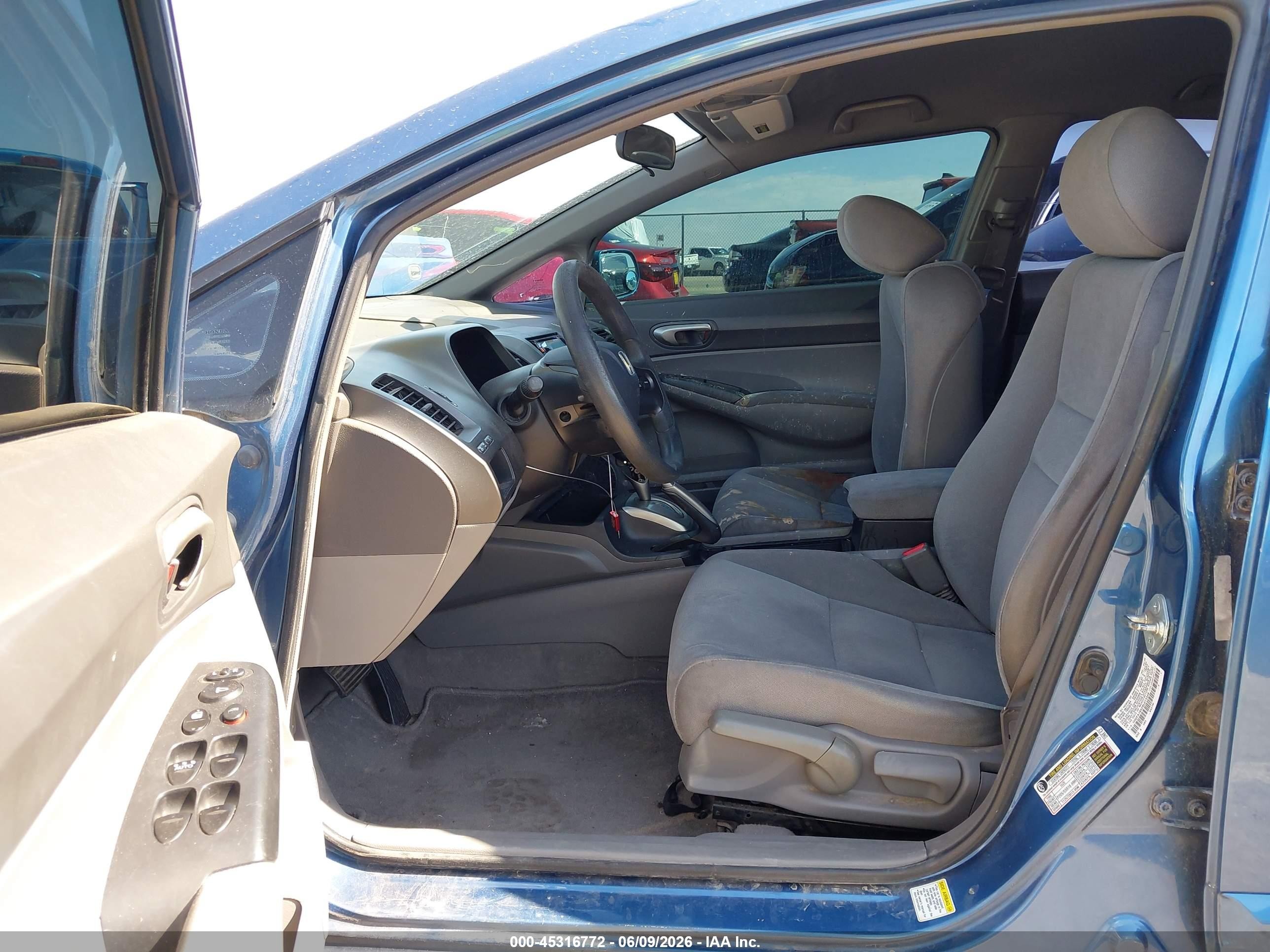 2008 Honda Civic Lx Blue vin: 1HGFA16528L073348
