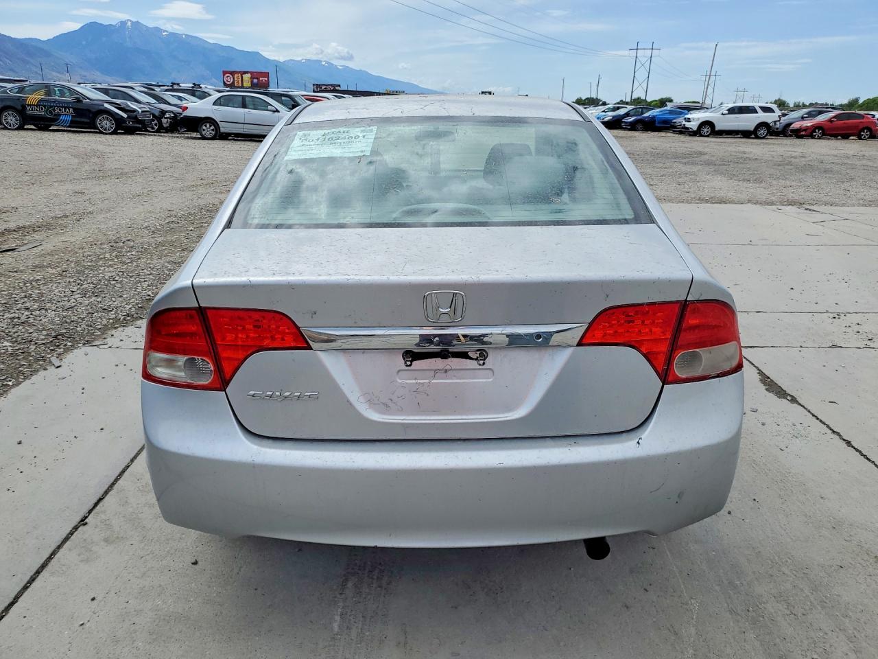 2009 Honda Civic Lx Silver vin: 1HGFA16529L007870