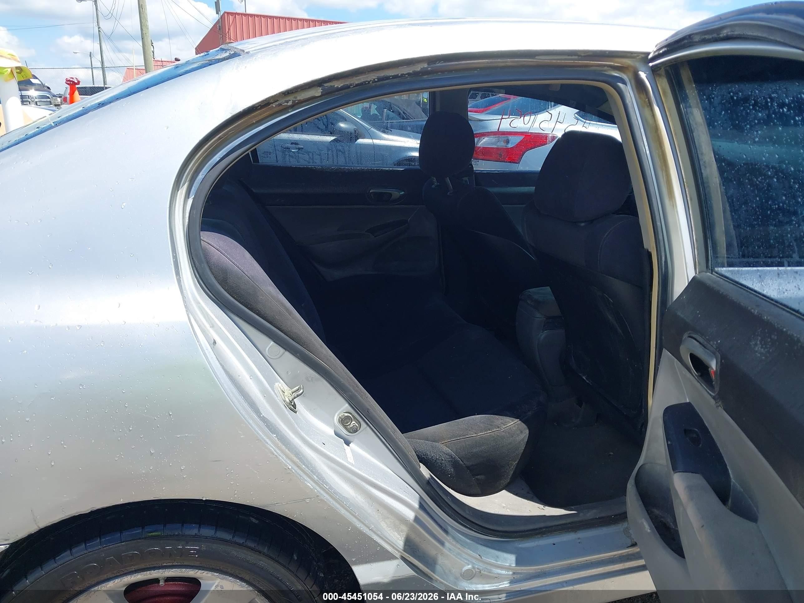 2007 Honda Civic Lx Silver vin: 1HGFA16537L053348