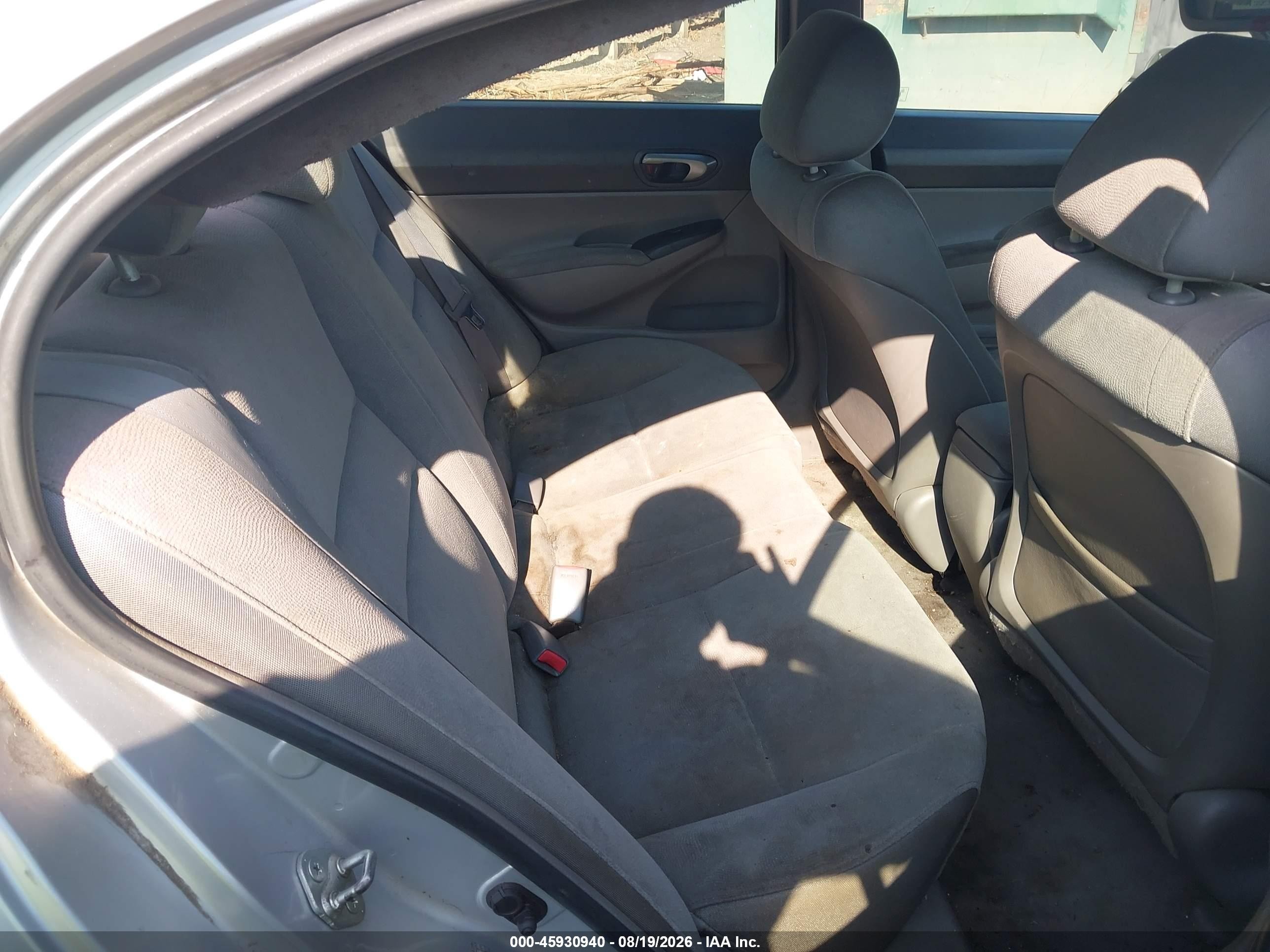 2007 Honda Civic Lx Silver vin: 1HGFA16537L137511
