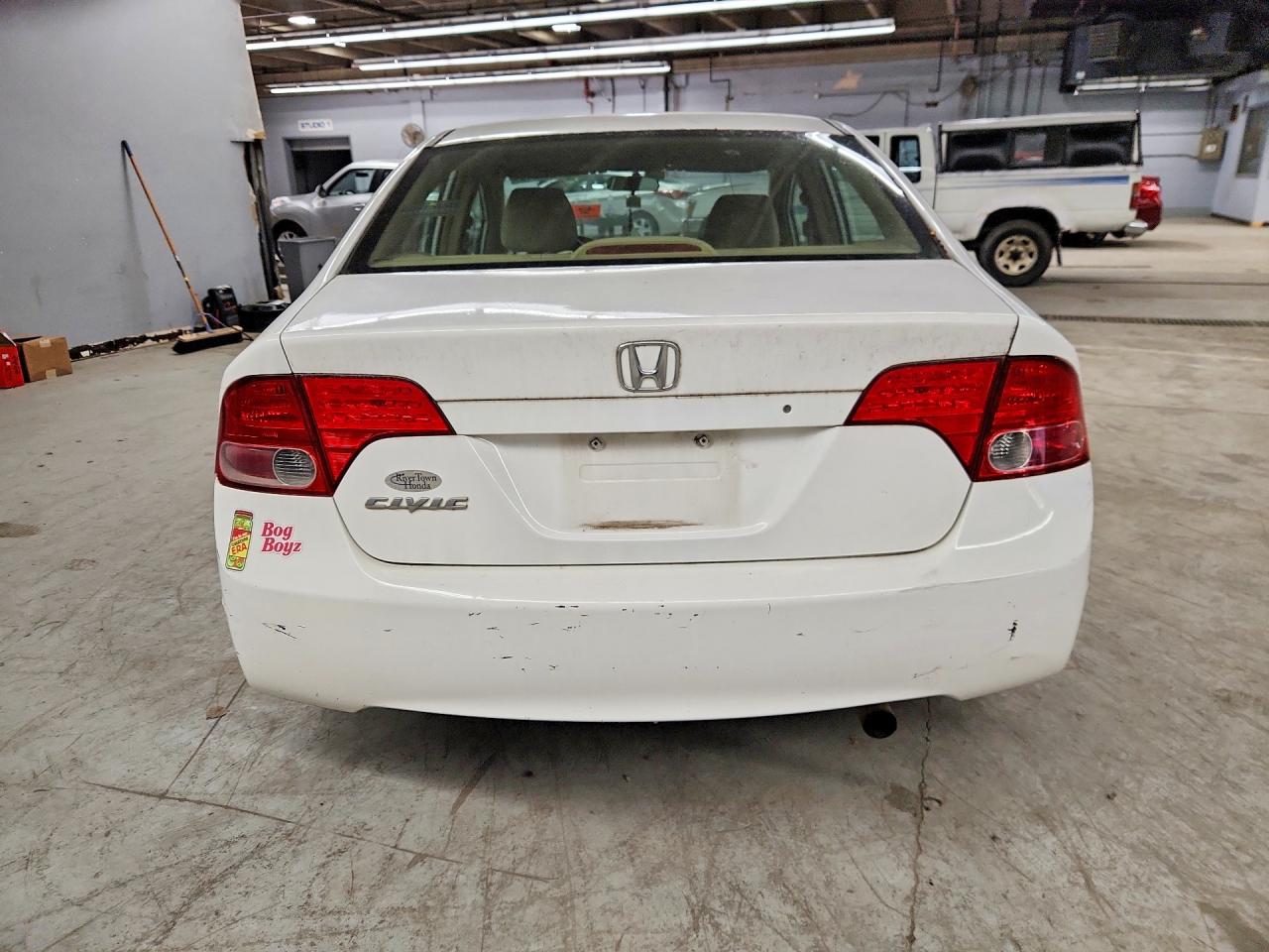 2008 Honda Civic Lx White vin: 1HGFA16538L100119