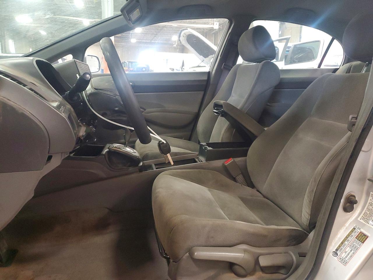 2007 Honda Civic Lx Silver vin: 1HGFA16547L028099