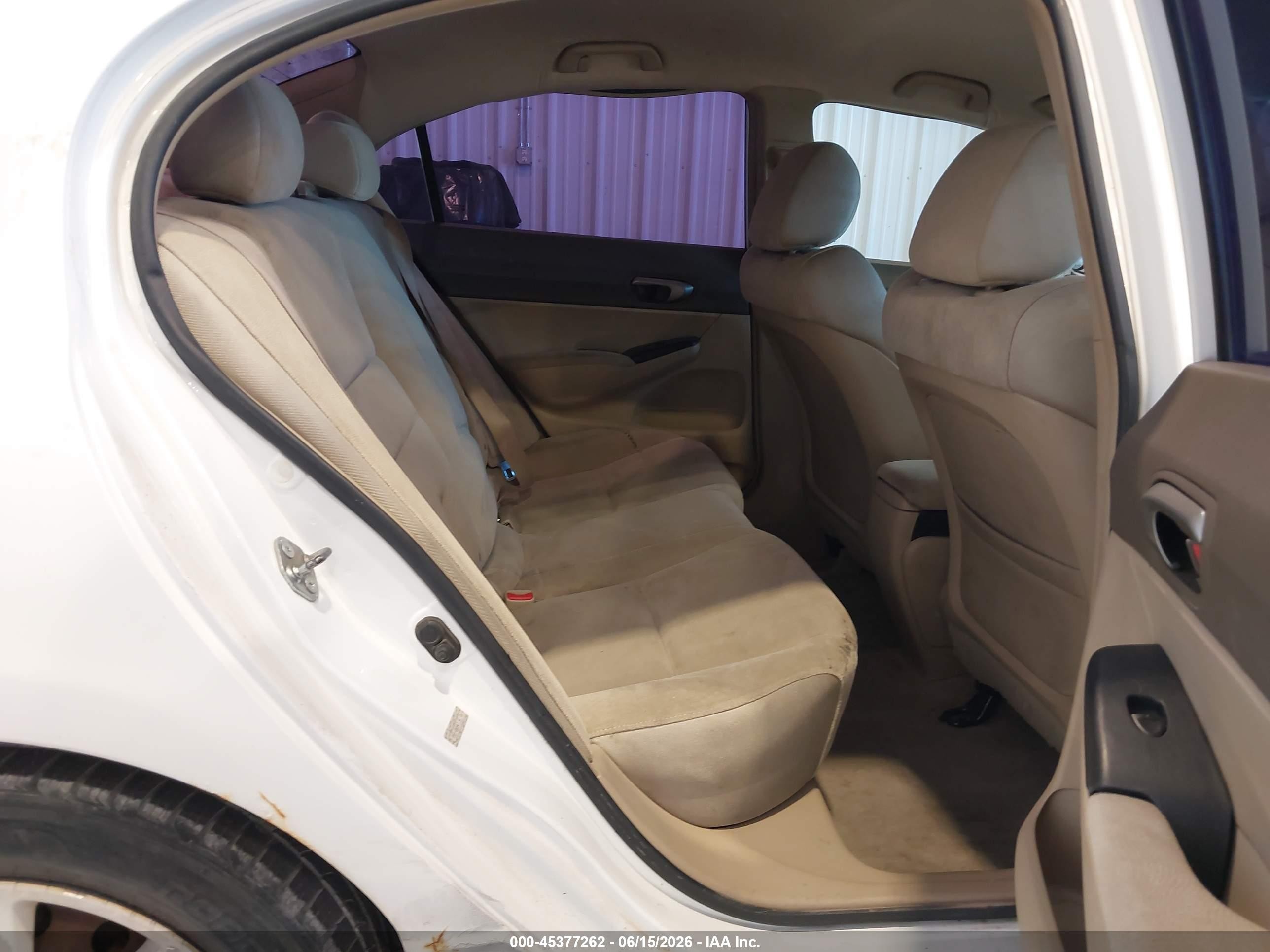 2007 Honda Civic Lx White vin: 1HGFA16547L081370