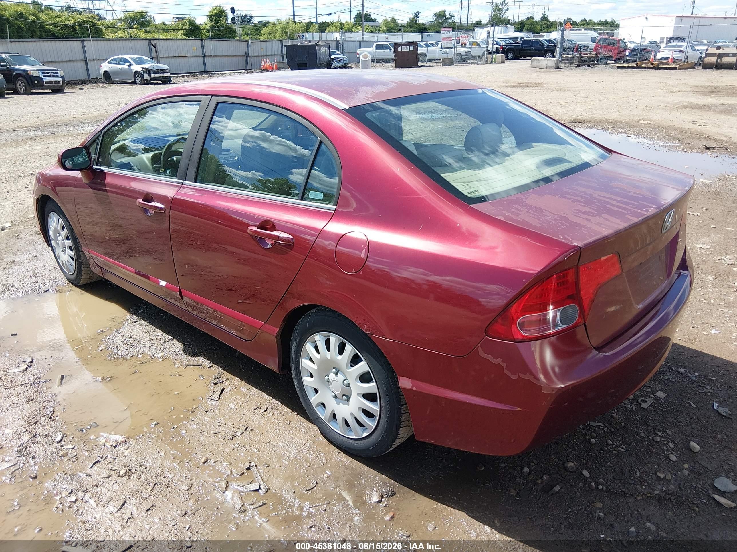 2008 Honda Civic Lx Burgundy vin: 1HGFA16548L014270