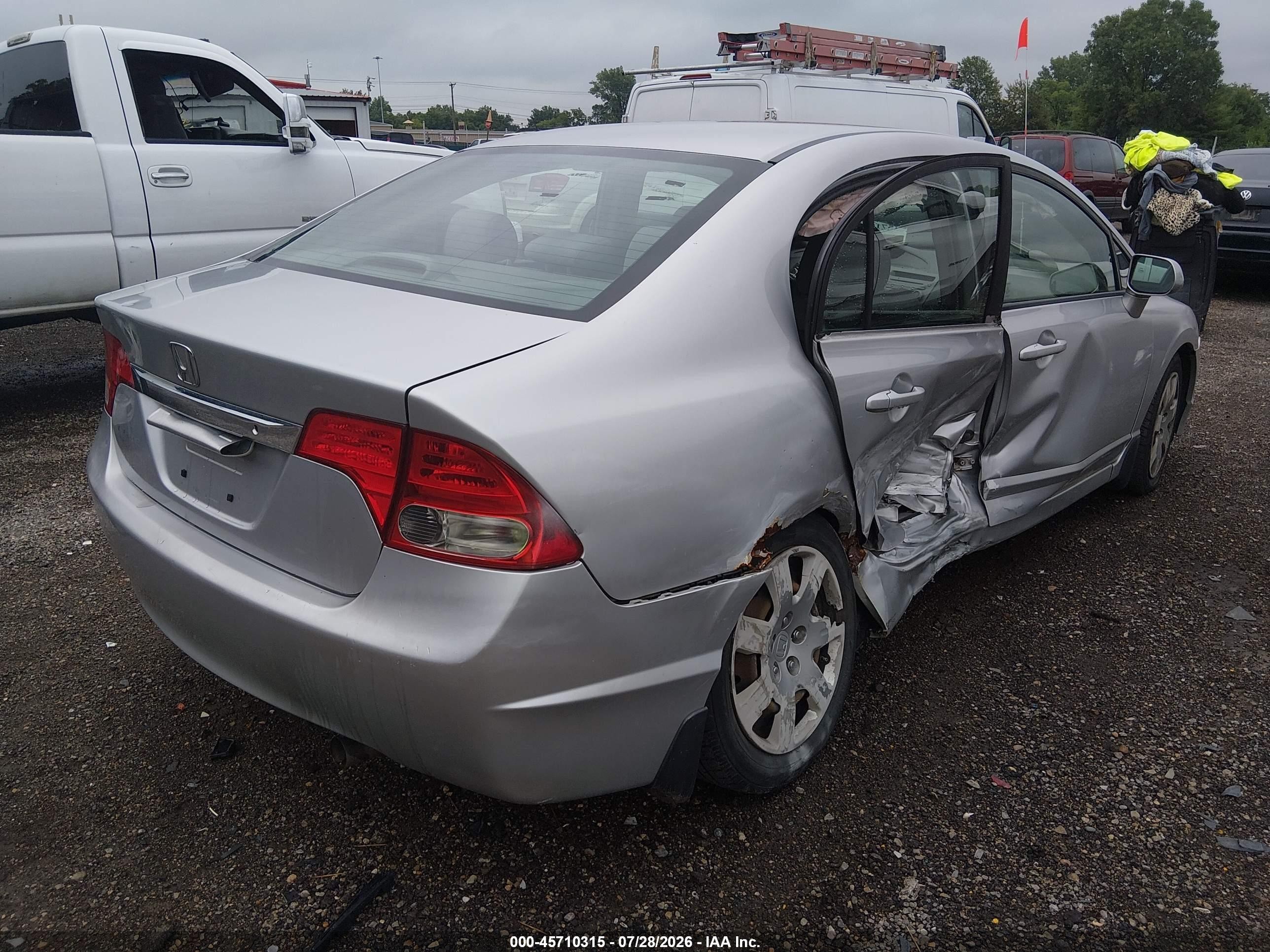 2009 Honda Civic Lx Серебряный vin: 1HGFA16549L000273