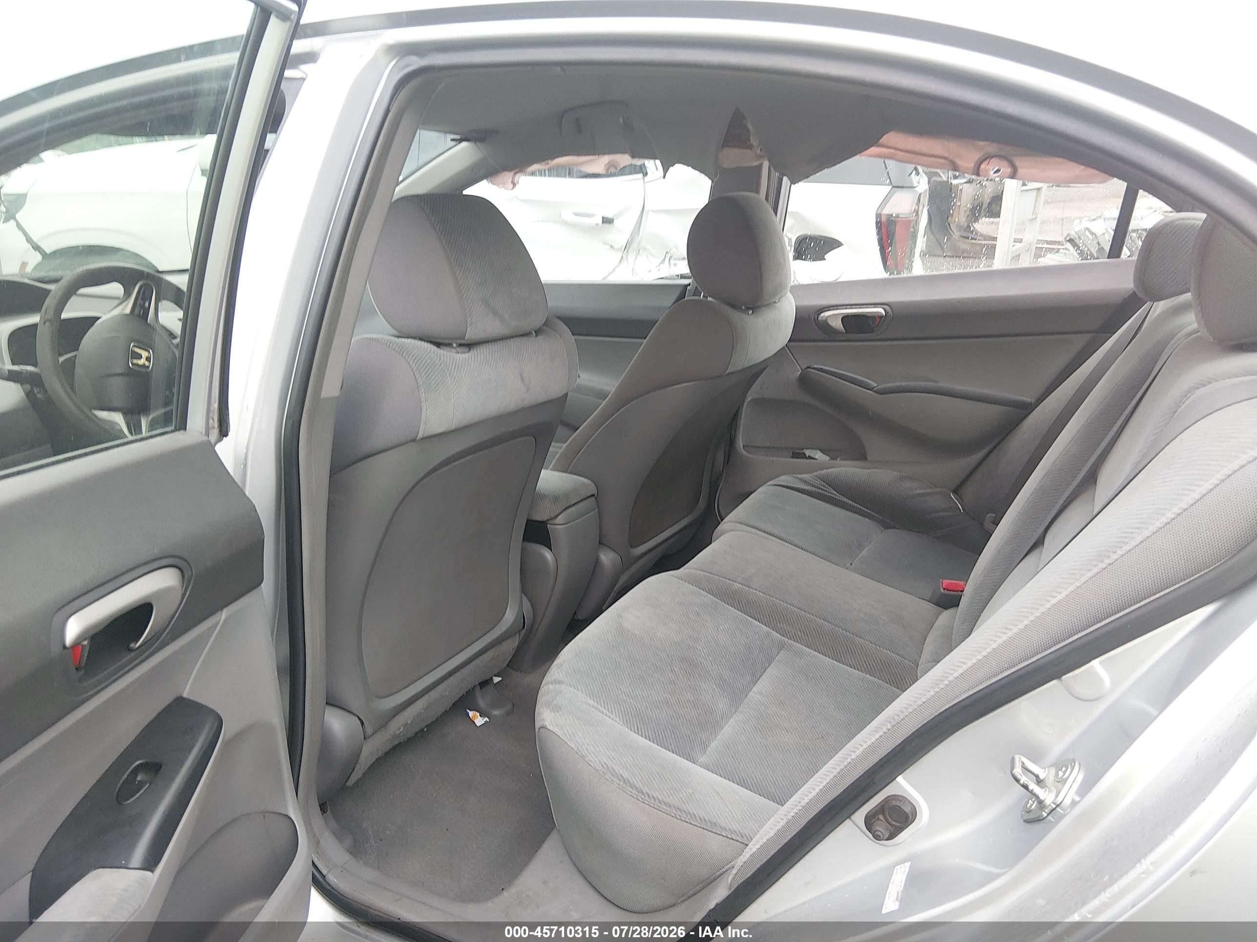 2009 Honda Civic Lx Серебряный vin: 1HGFA16549L000273