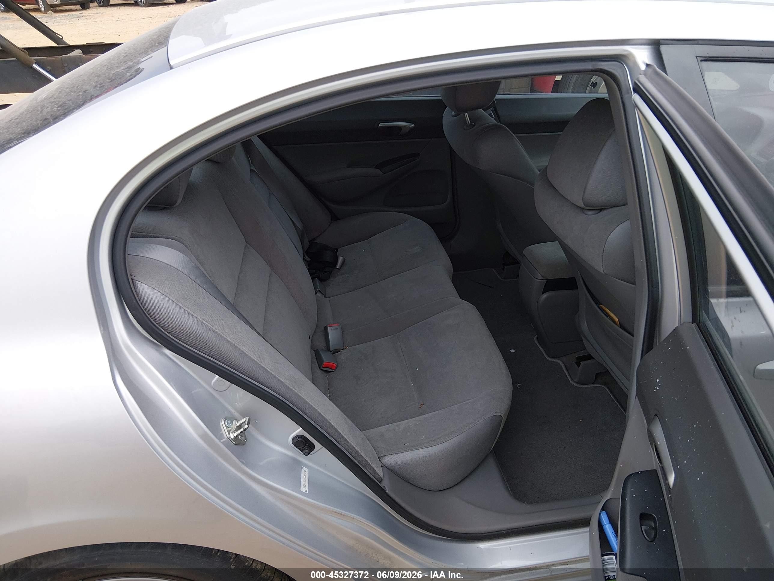 2006 Honda Civic Lx Silver vin: 1HGFA16556L028238