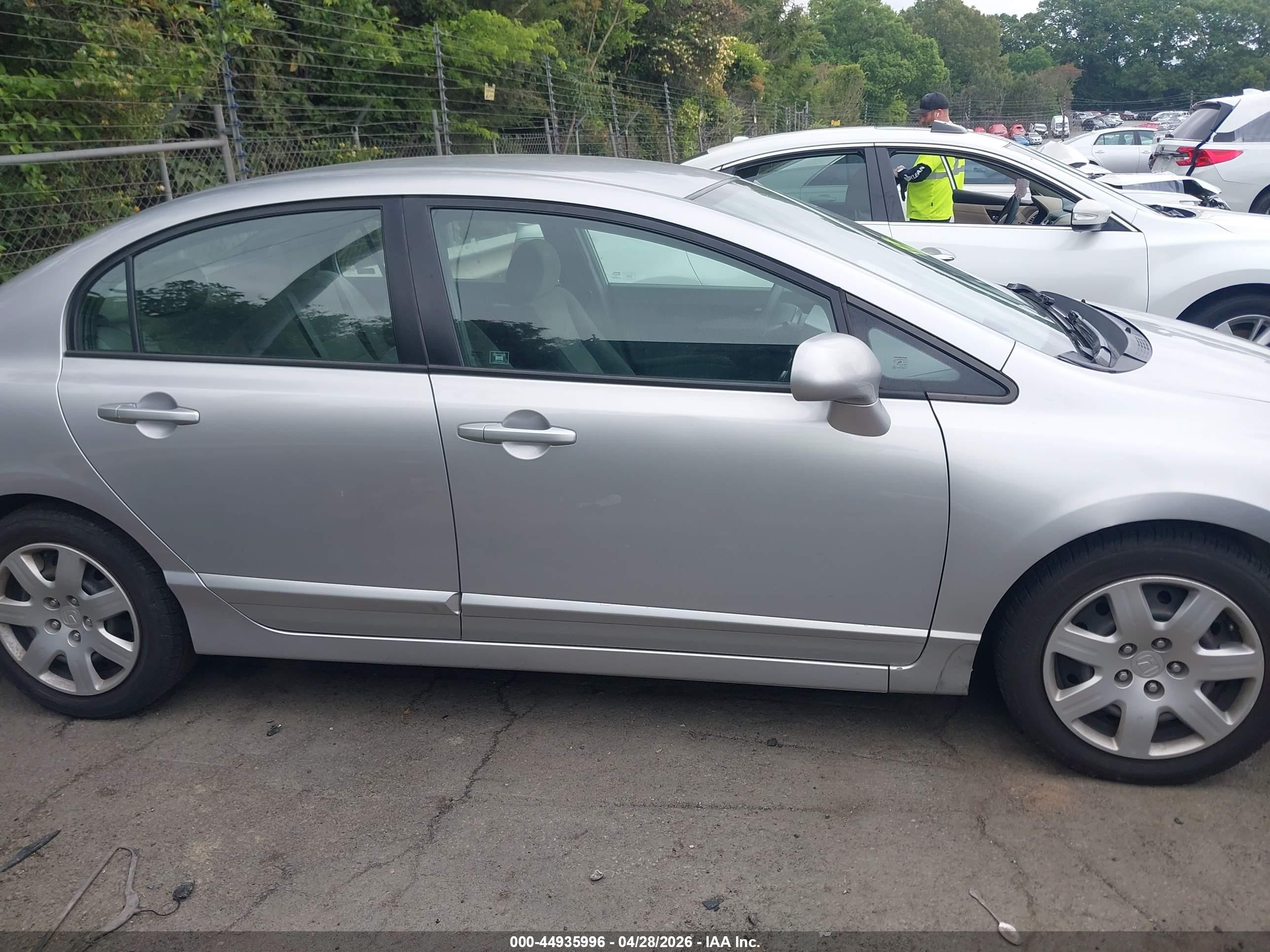 2006 Honda Civic Lx Silver vin: 1HGFA16556L084812