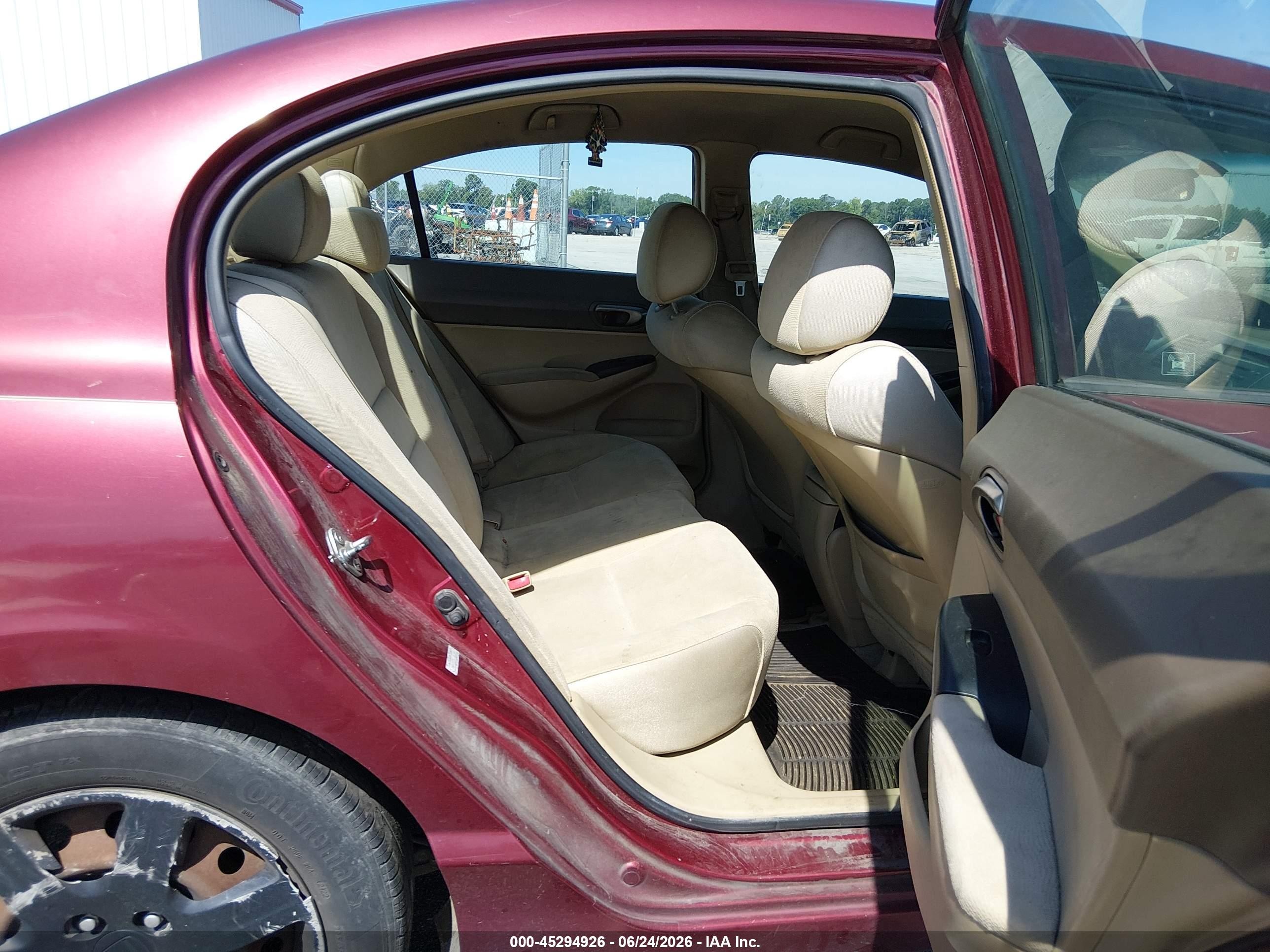 2007 Honda Civic Lx Burgundy vin: 1HGFA16557L083581