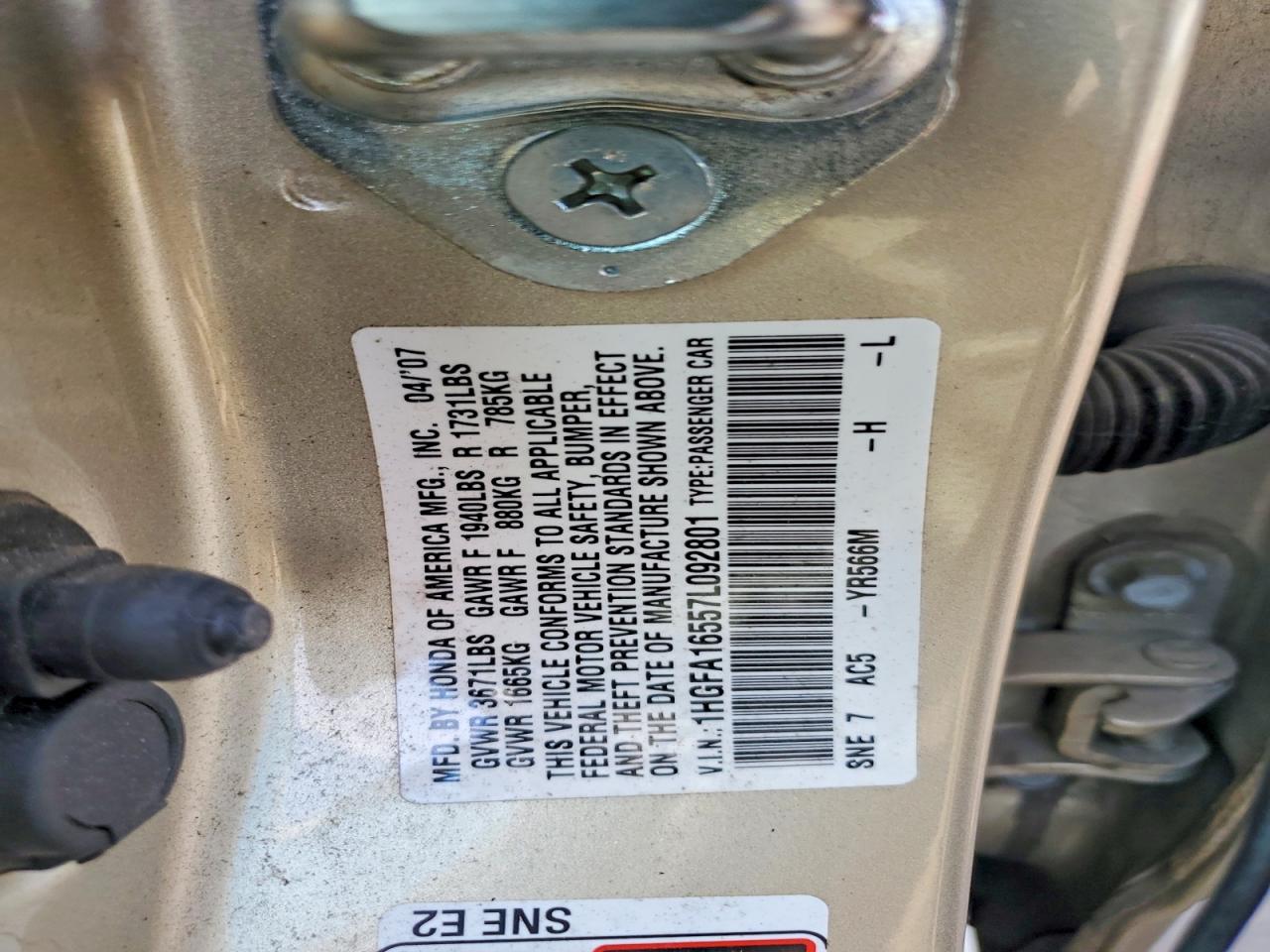 2007 Honda Civic Lx Золотой vin: 1HGFA16557L092801