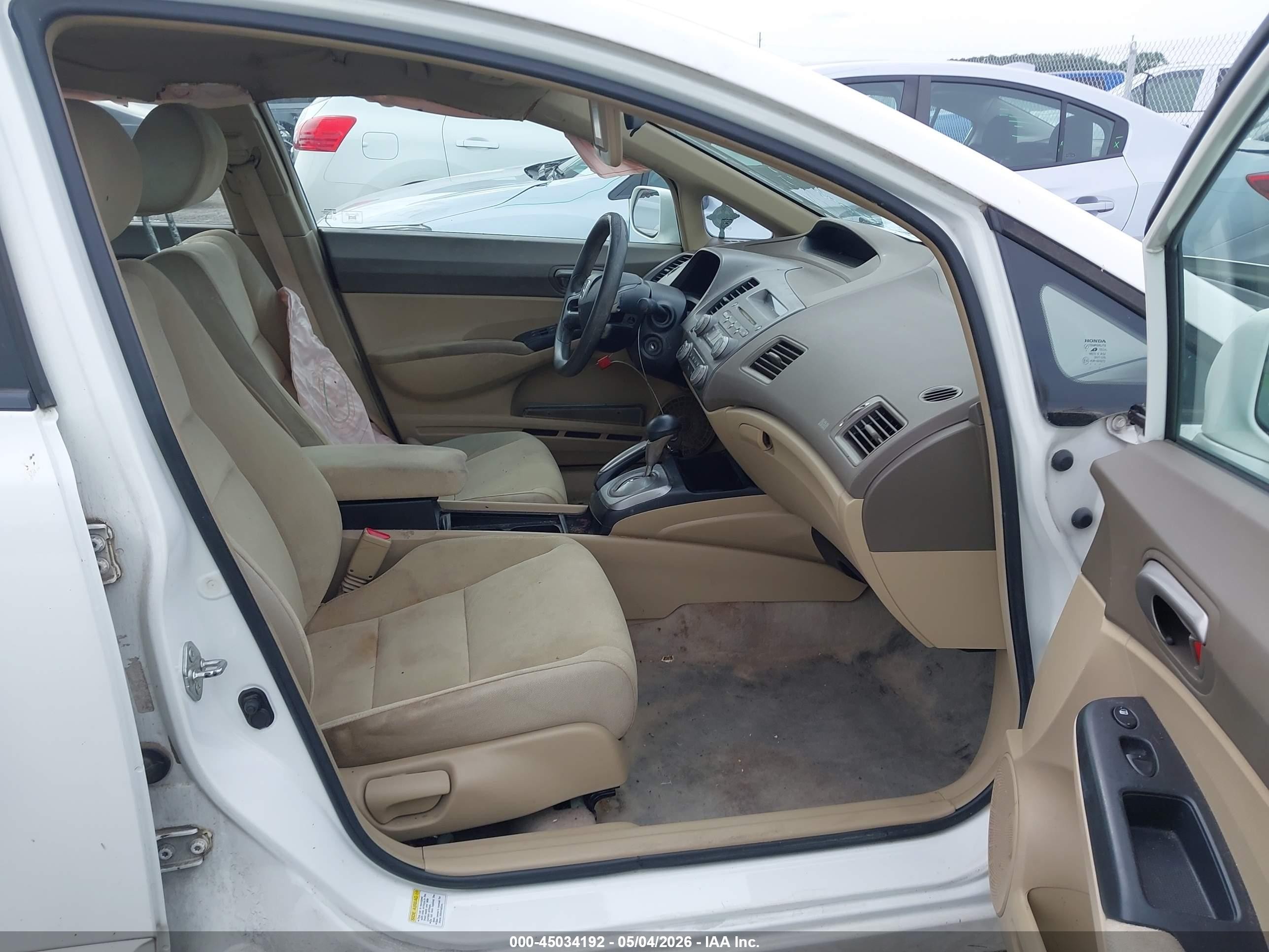 2007 Honda Civic Lx White vin: 1HGFA16557L122136