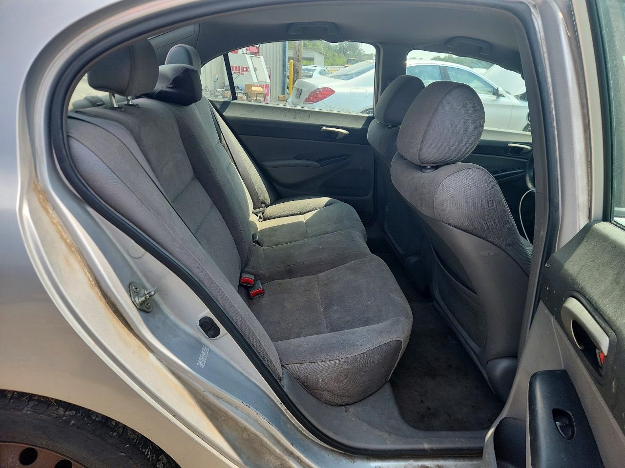 2007 Honda Civic Lx Silver vin: 1HGFA16557L127899