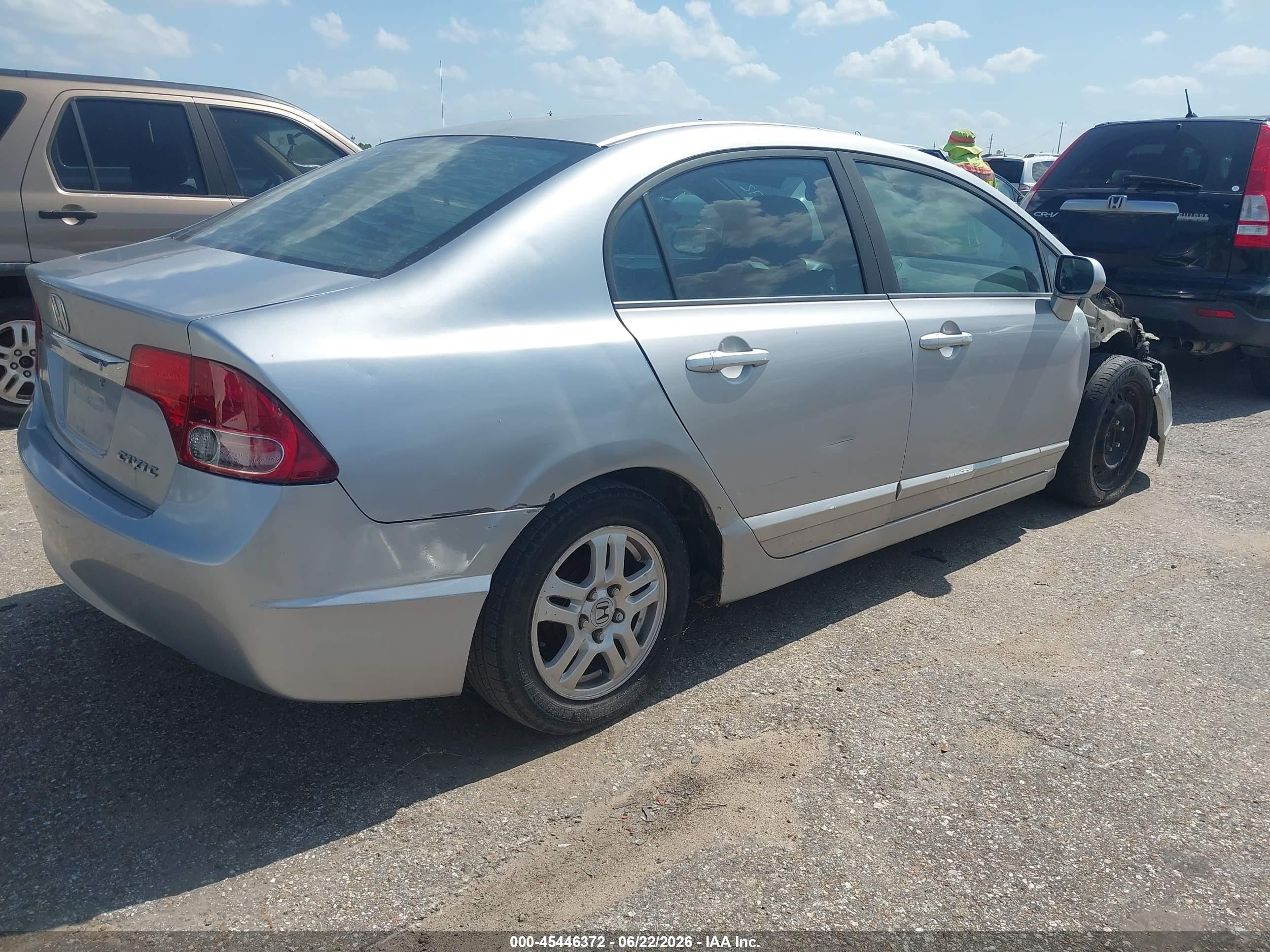 2008 Honda Civic Lx Silver vin: 1HGFA16558L034463
