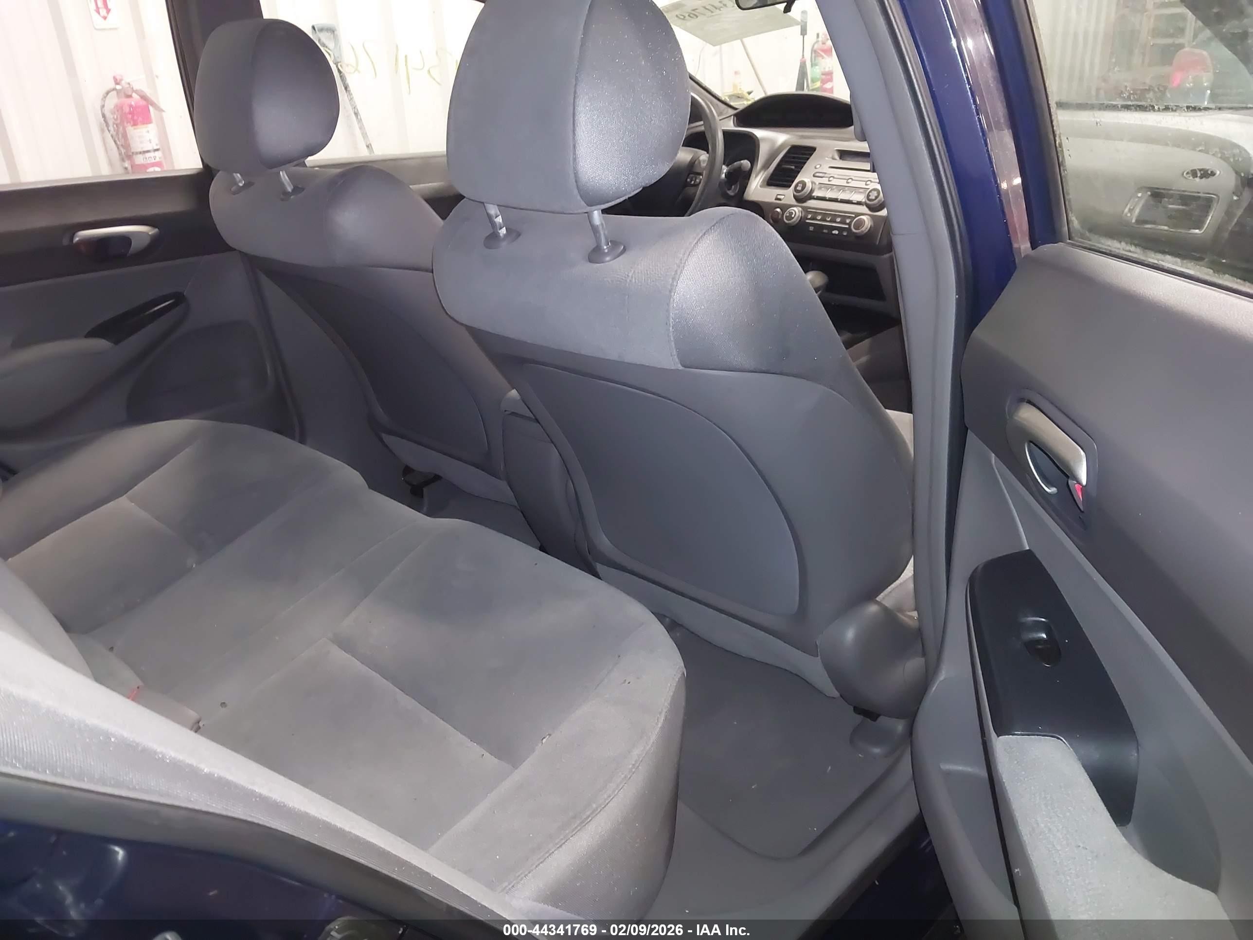 2008 Honda Civic Lx Blue vin: 1HGFA16558L048640