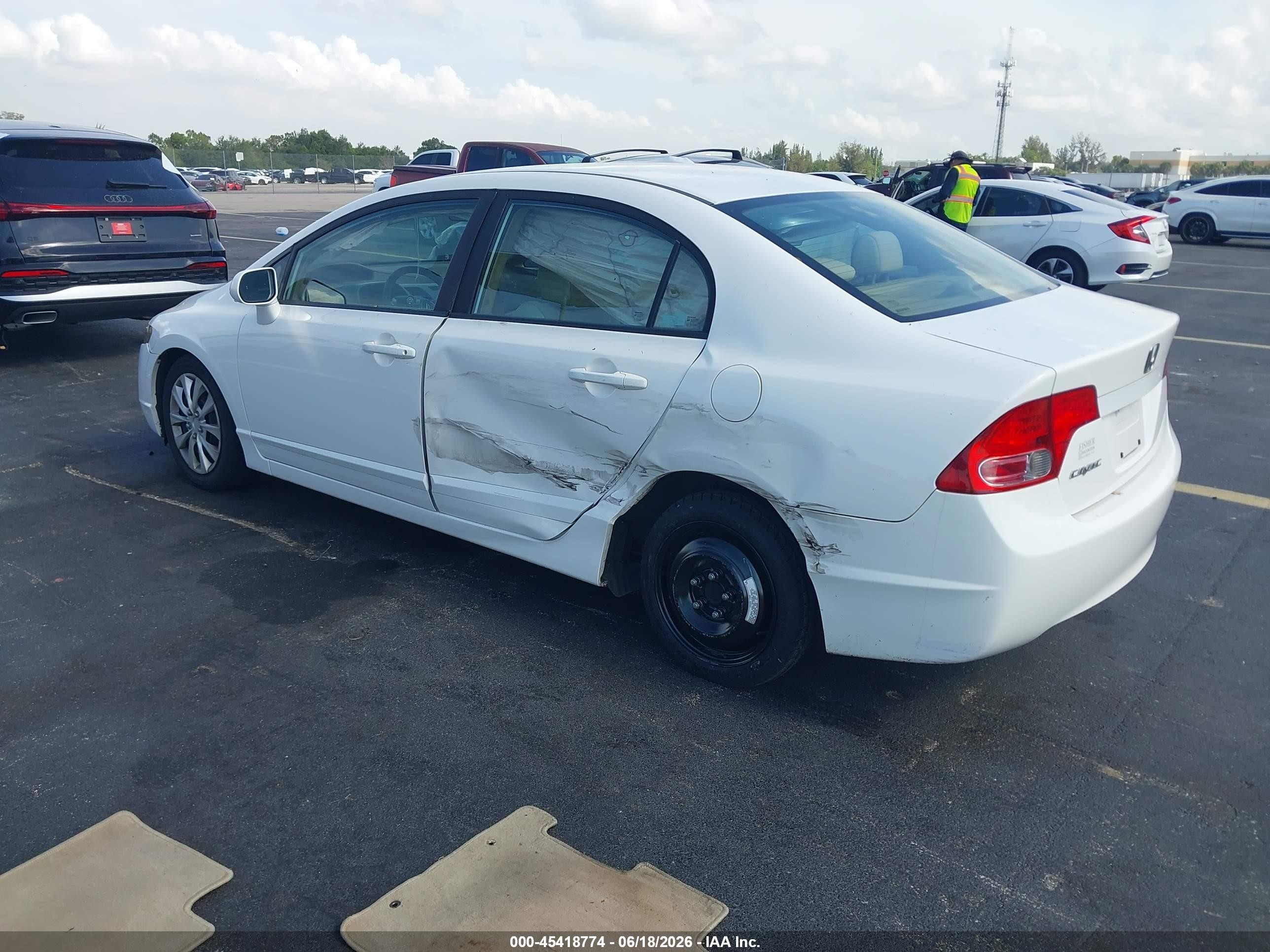 2008 Honda Civic Lx White vin: 1HGFA16558L119738