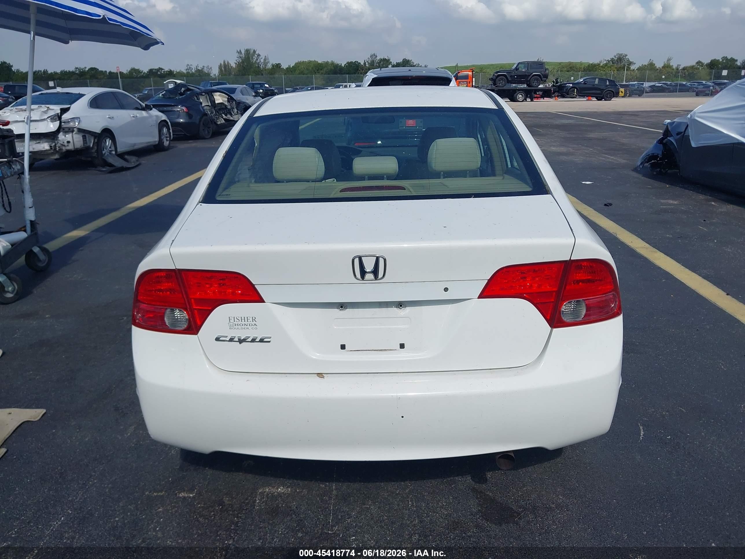 2008 Honda Civic Lx White vin: 1HGFA16558L119738