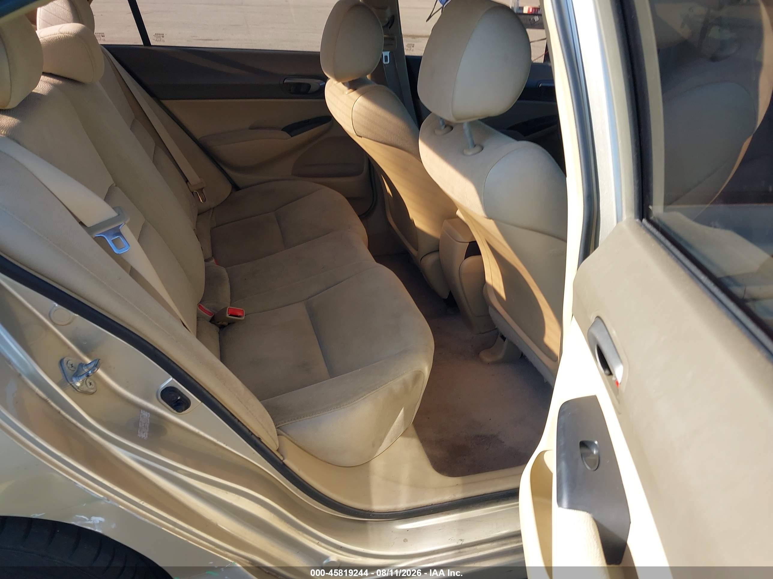 2008 Honda Civic Lx Cream vin: 1HGFA16568L000077