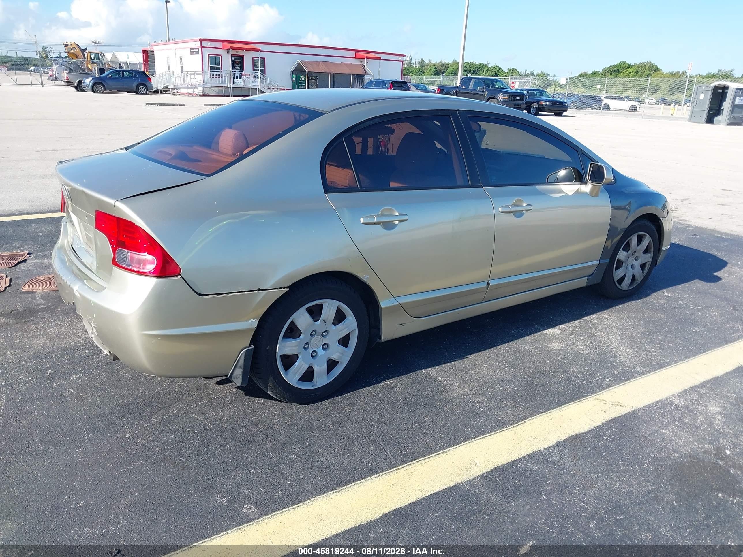 2008 Honda Civic Lx Cream vin: 1HGFA16568L000077