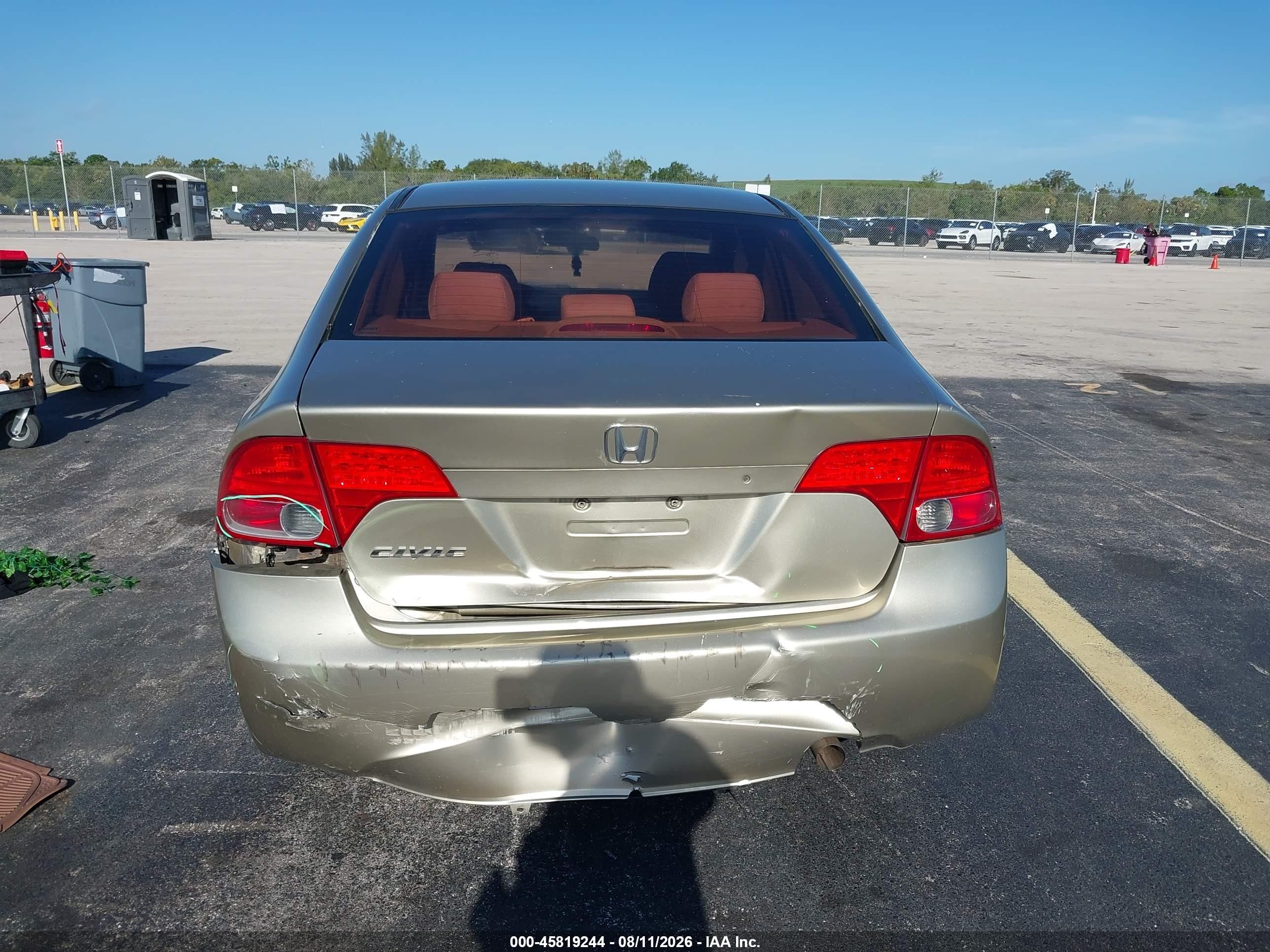 2008 Honda Civic Lx Cream vin: 1HGFA16568L000077