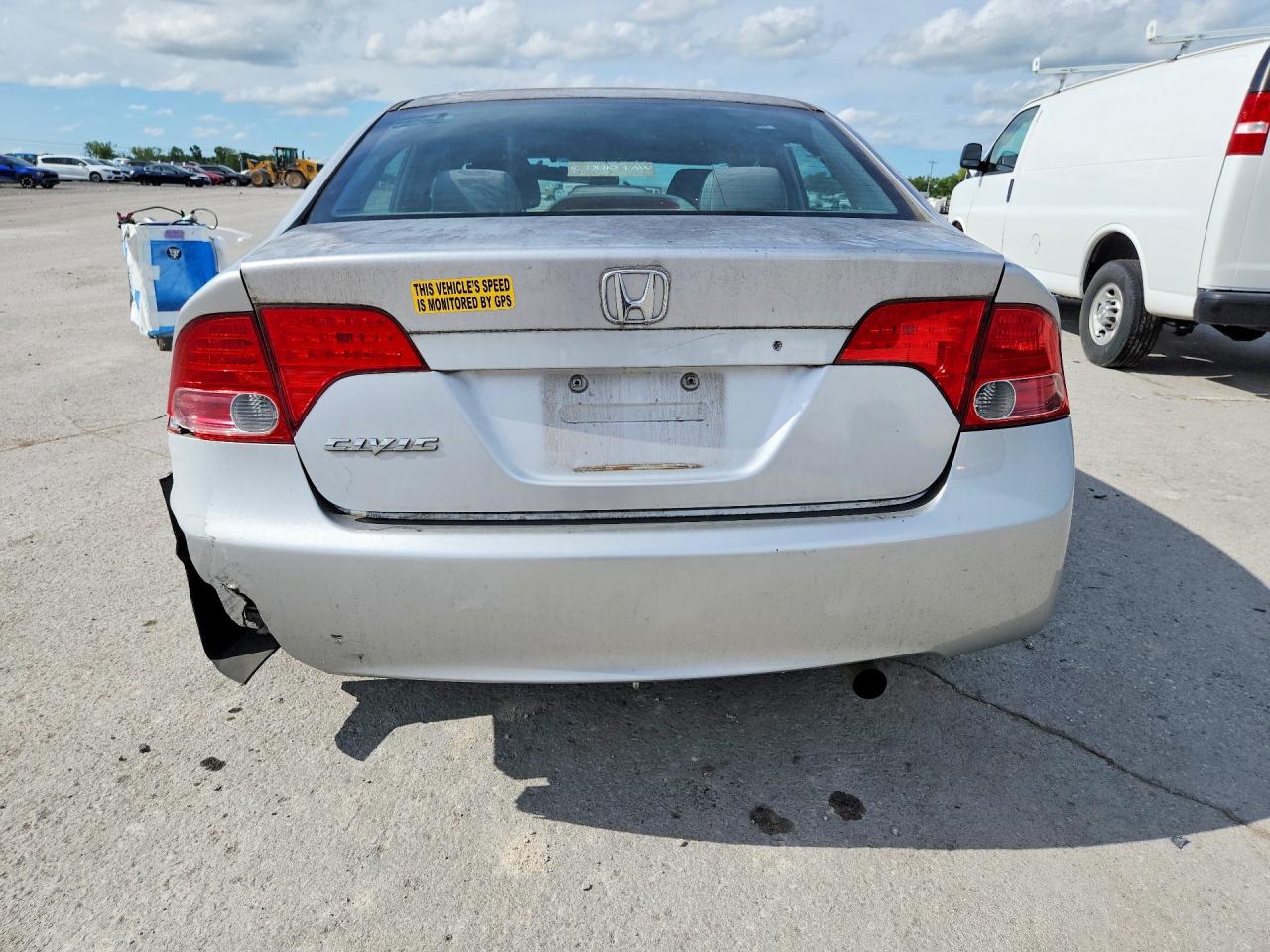 2008 Honda Civic Lx Silver vin: 1HGFA16568L038232