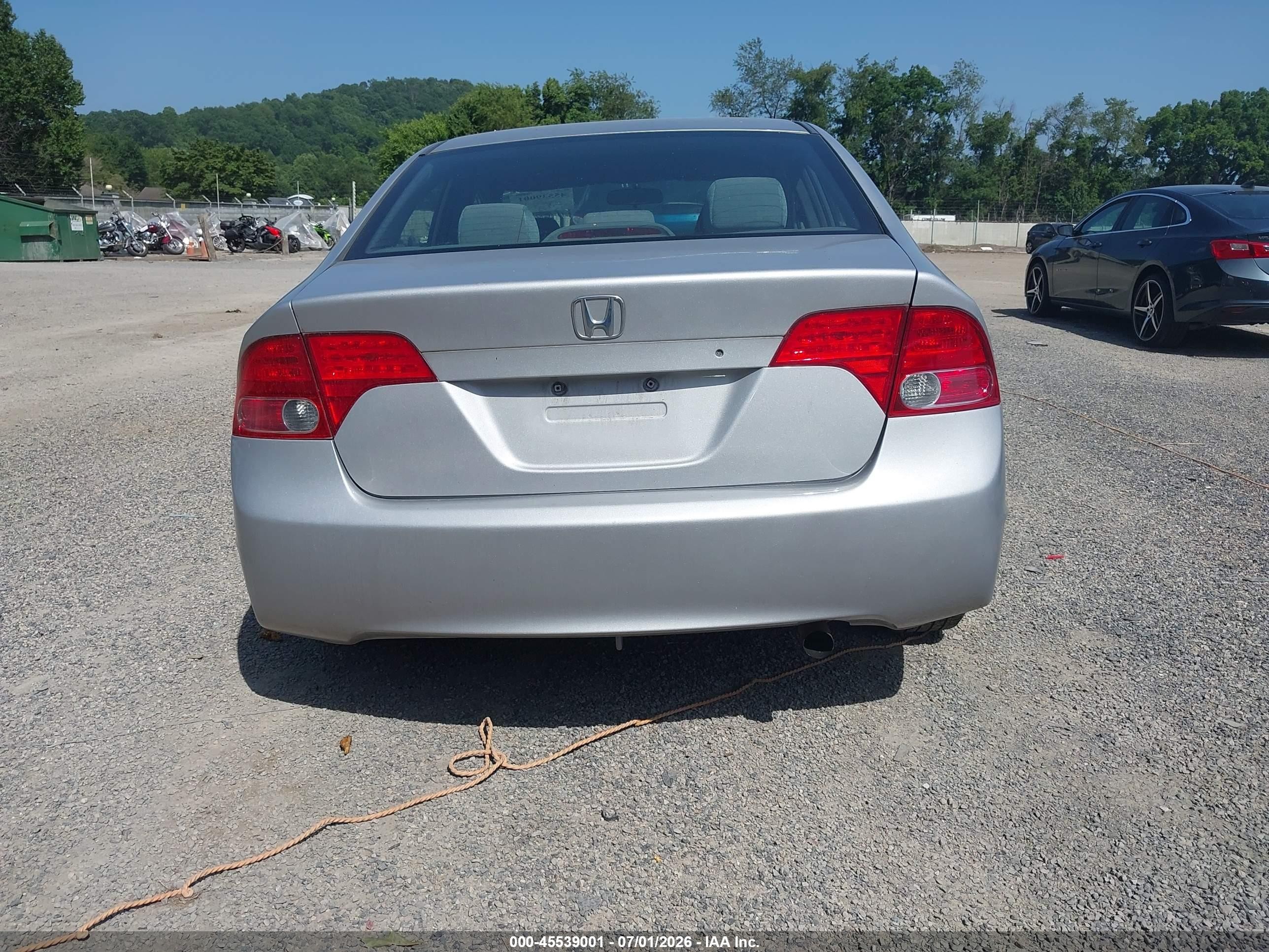 2008 Honda Civic Lx Silver vin: 1HGFA16568L044628