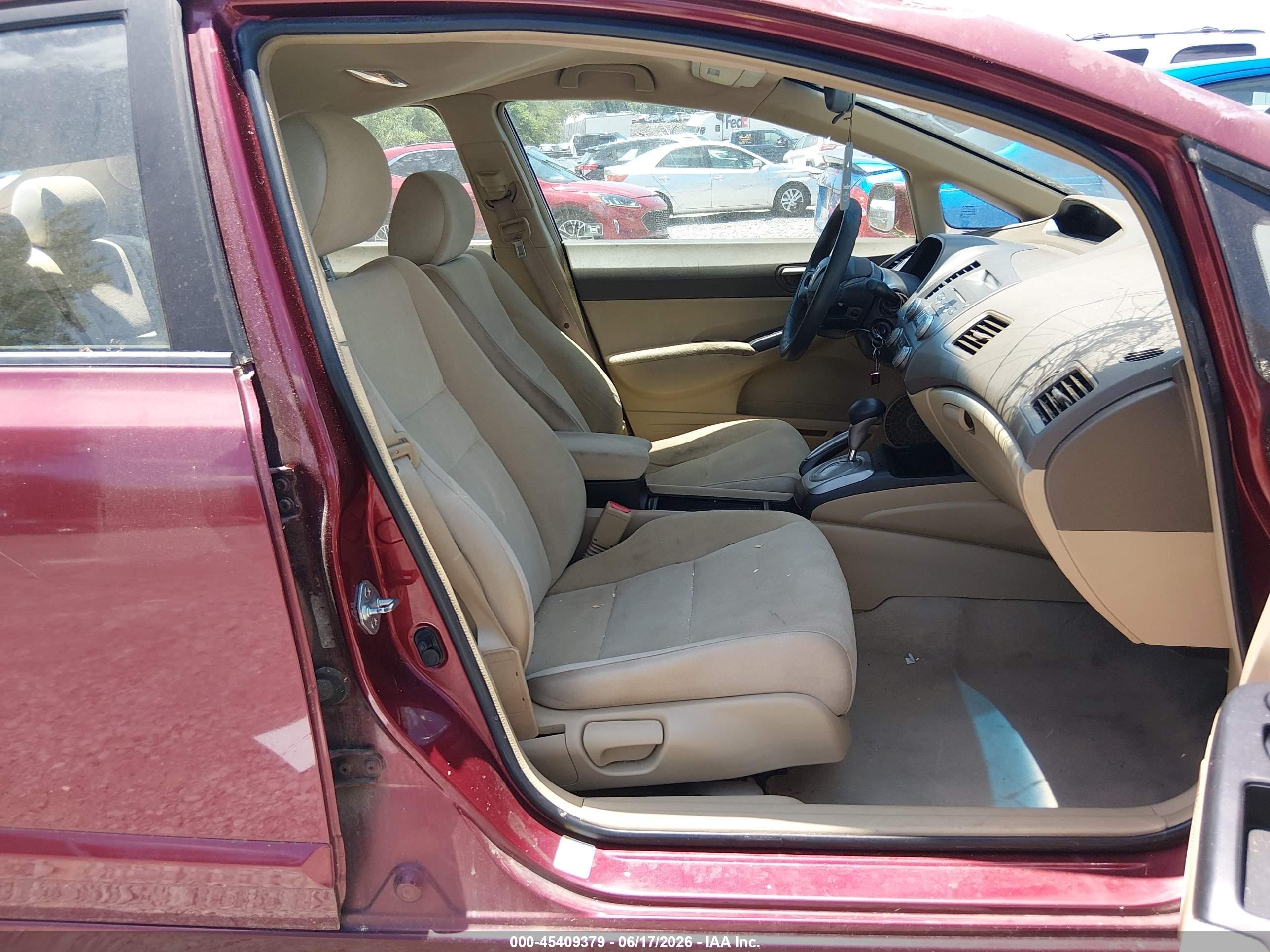 2008 Honda Civic Lx Red vin: 1HGFA16568L102379