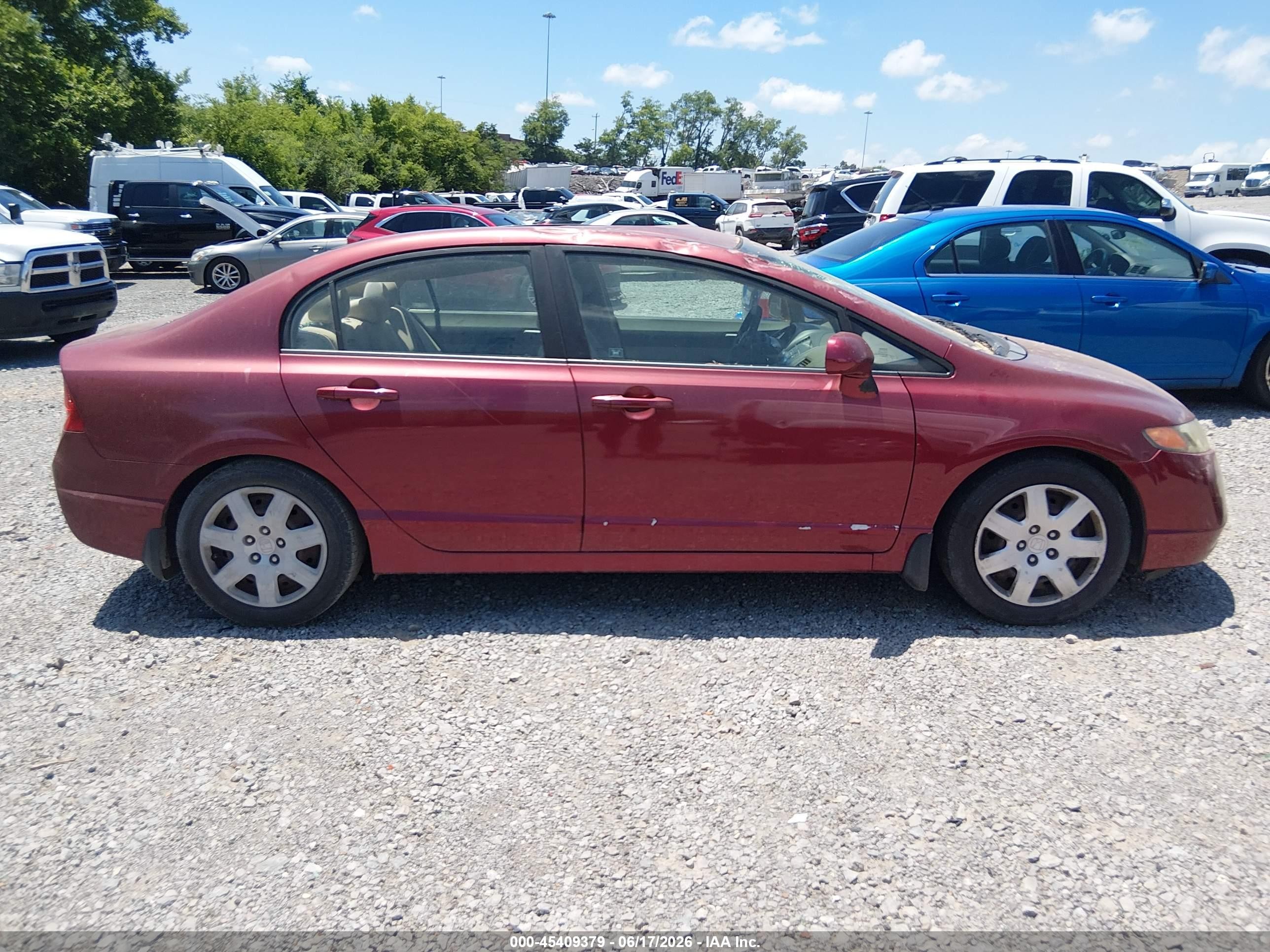 2008 Honda Civic Lx Red vin: 1HGFA16568L102379