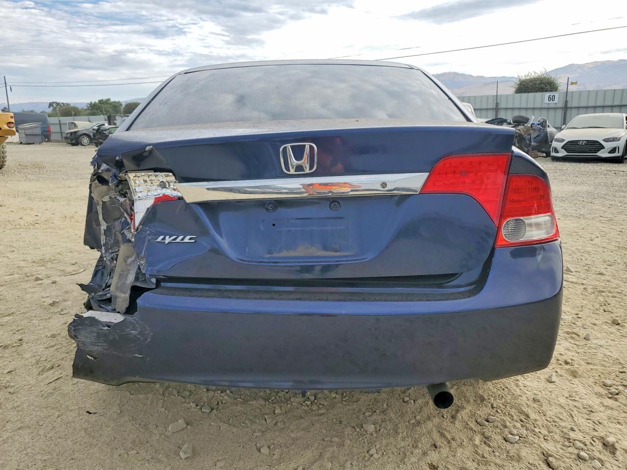 2009 Honda Civic Lx Blue vin: 1HGFA16569L000517