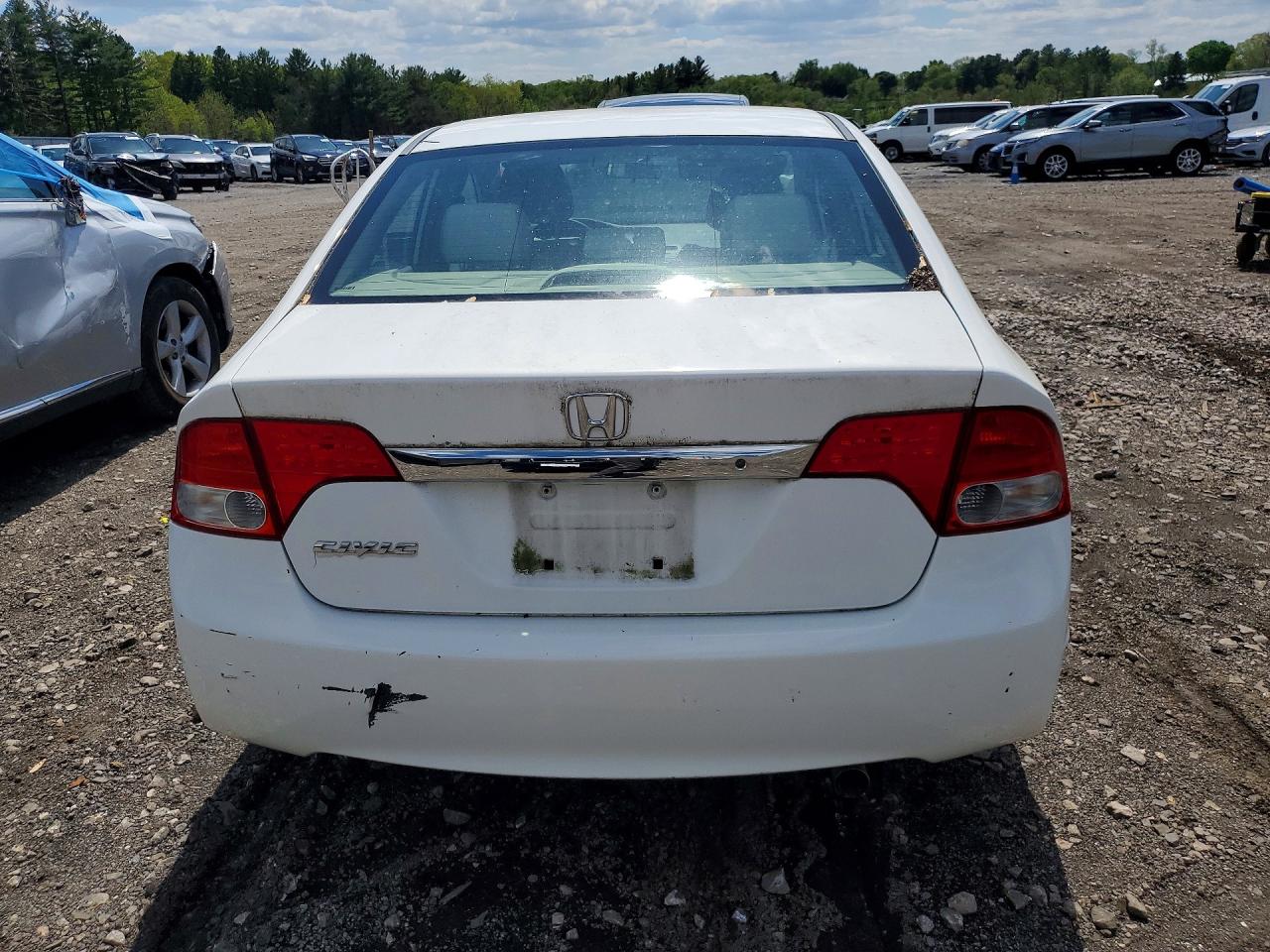 2009 Honda Civic Lx White vin: 1HGFA16569L016054