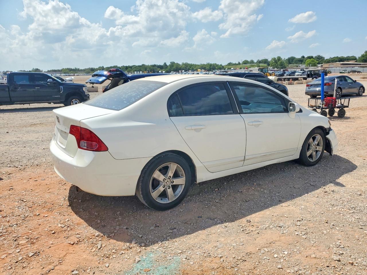 2007 Honda Civic Lx White vin: 1HGFA16577L062862
