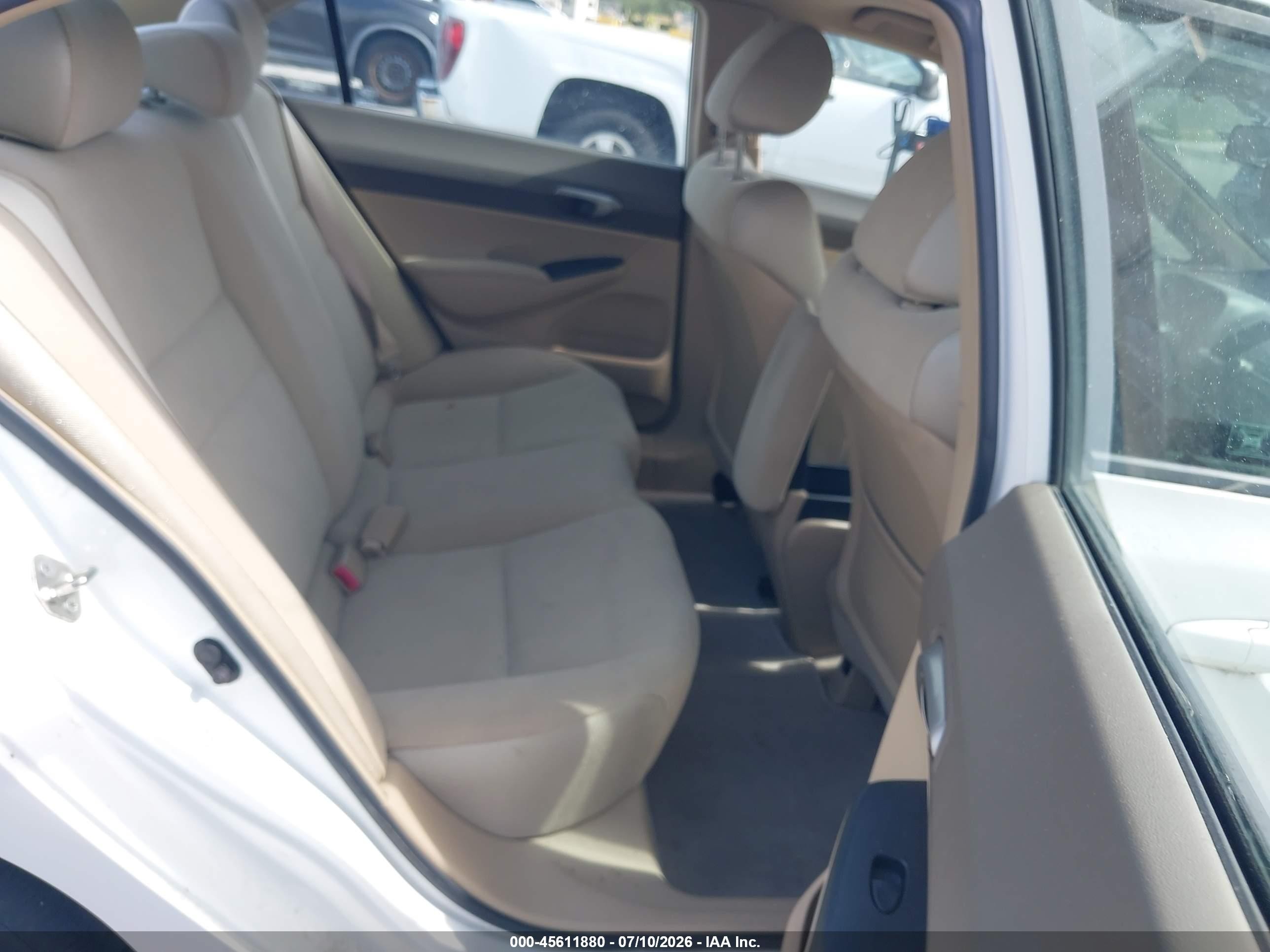 2007 Honda Civic Lx White vin: 1HGFA16577L117553