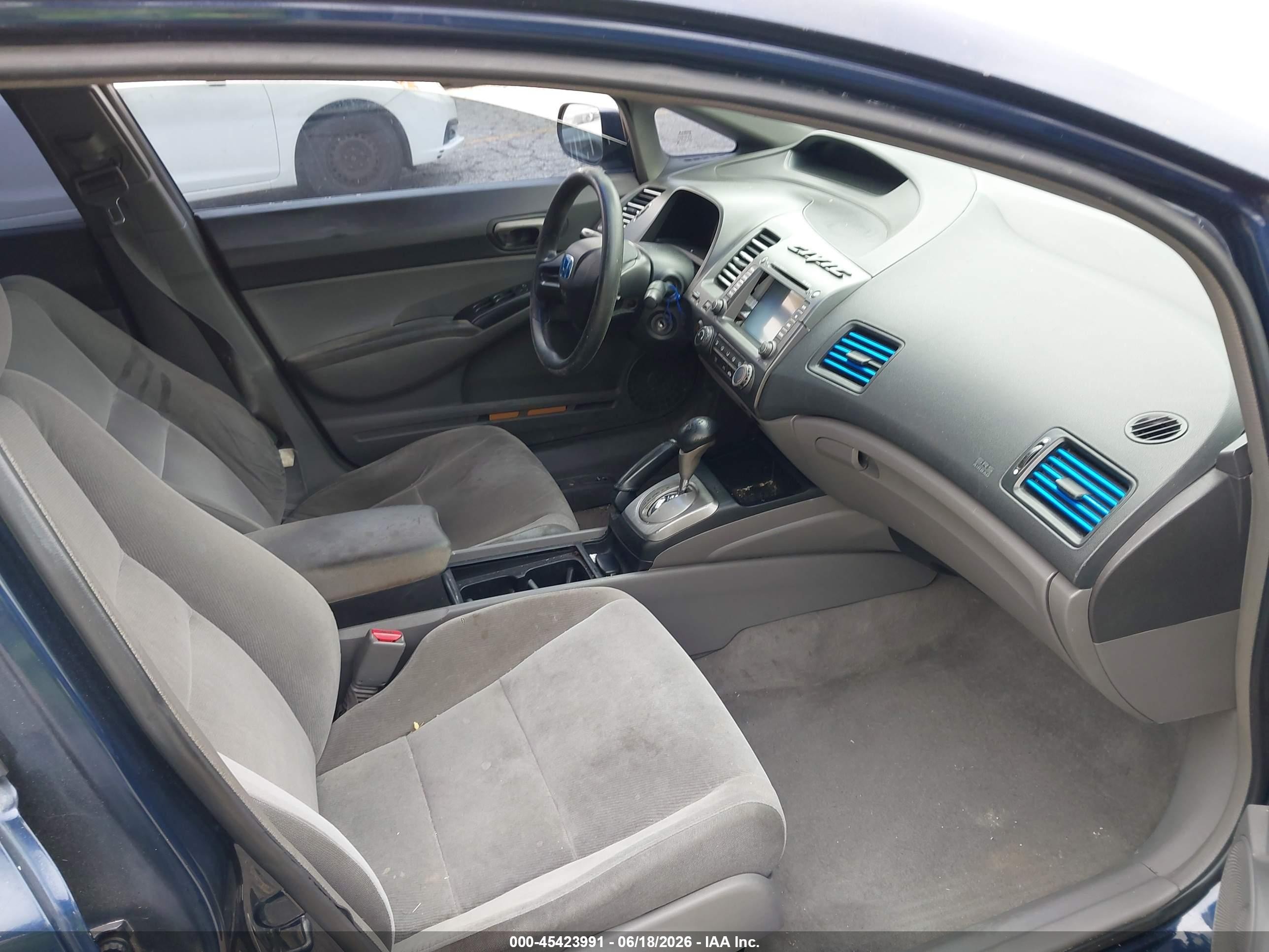 2008 Honda Civic Lx Blue vin: 1HGFA16578L048137