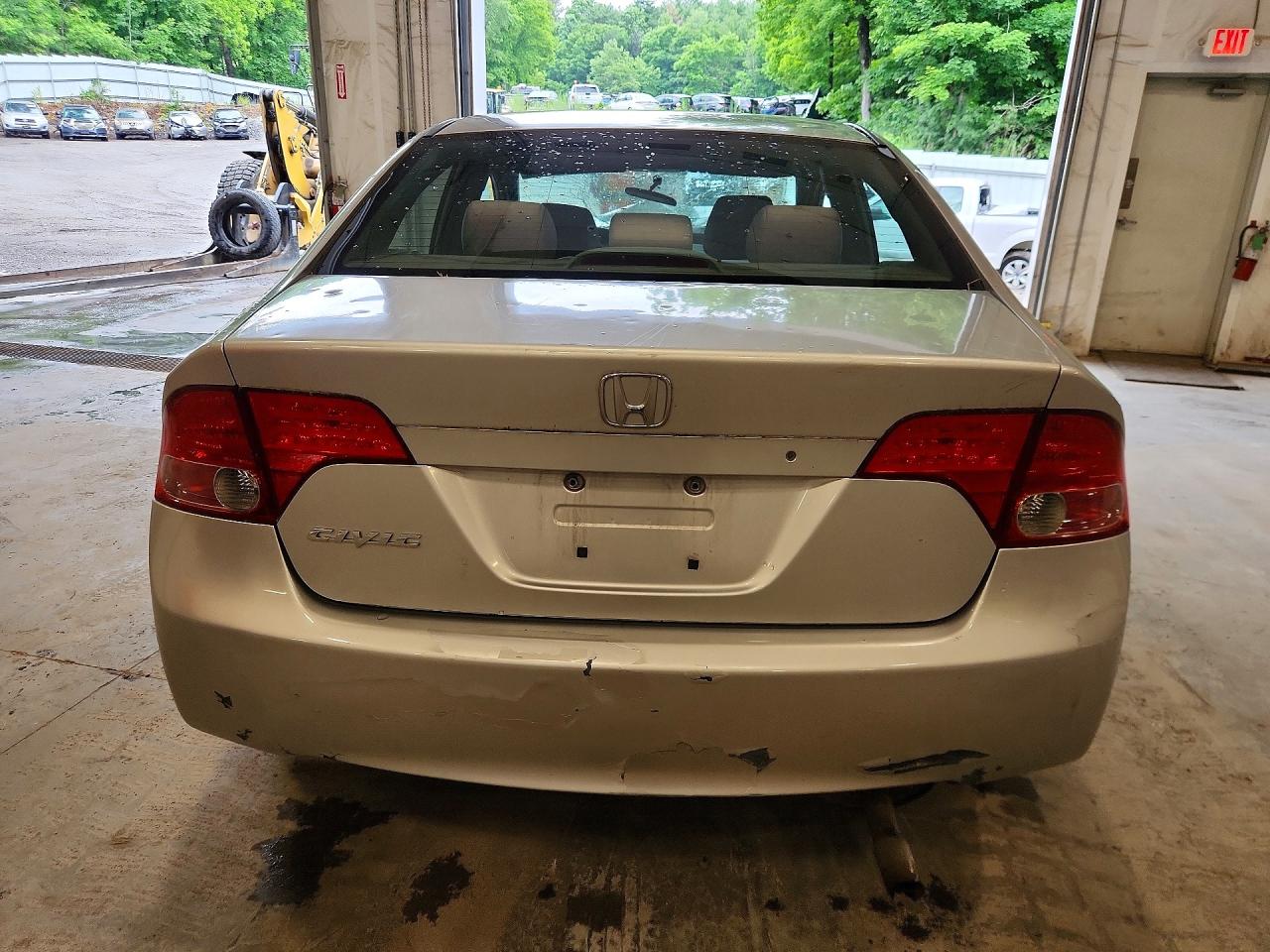 2008 Honda Civic Lx Серебряный vin: 1HGFA16578L054374