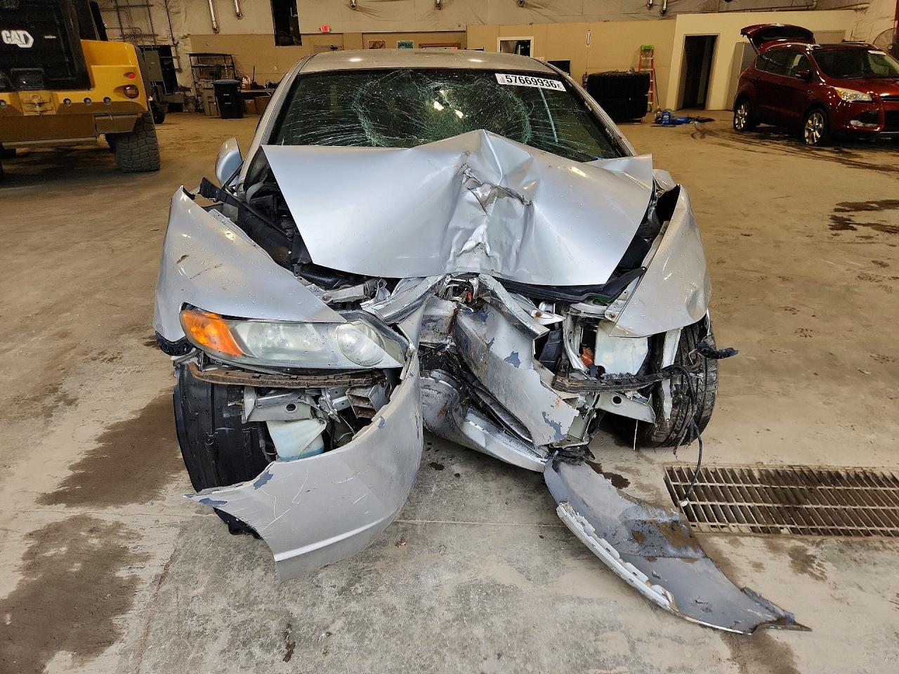2008 Honda Civic Lx Серебряный vin: 1HGFA16578L054374
