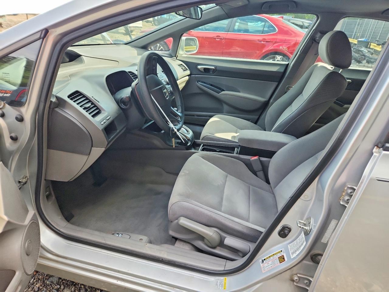 2008 Honda Civic Lx Серебряный vin: 1HGFA16578L073975