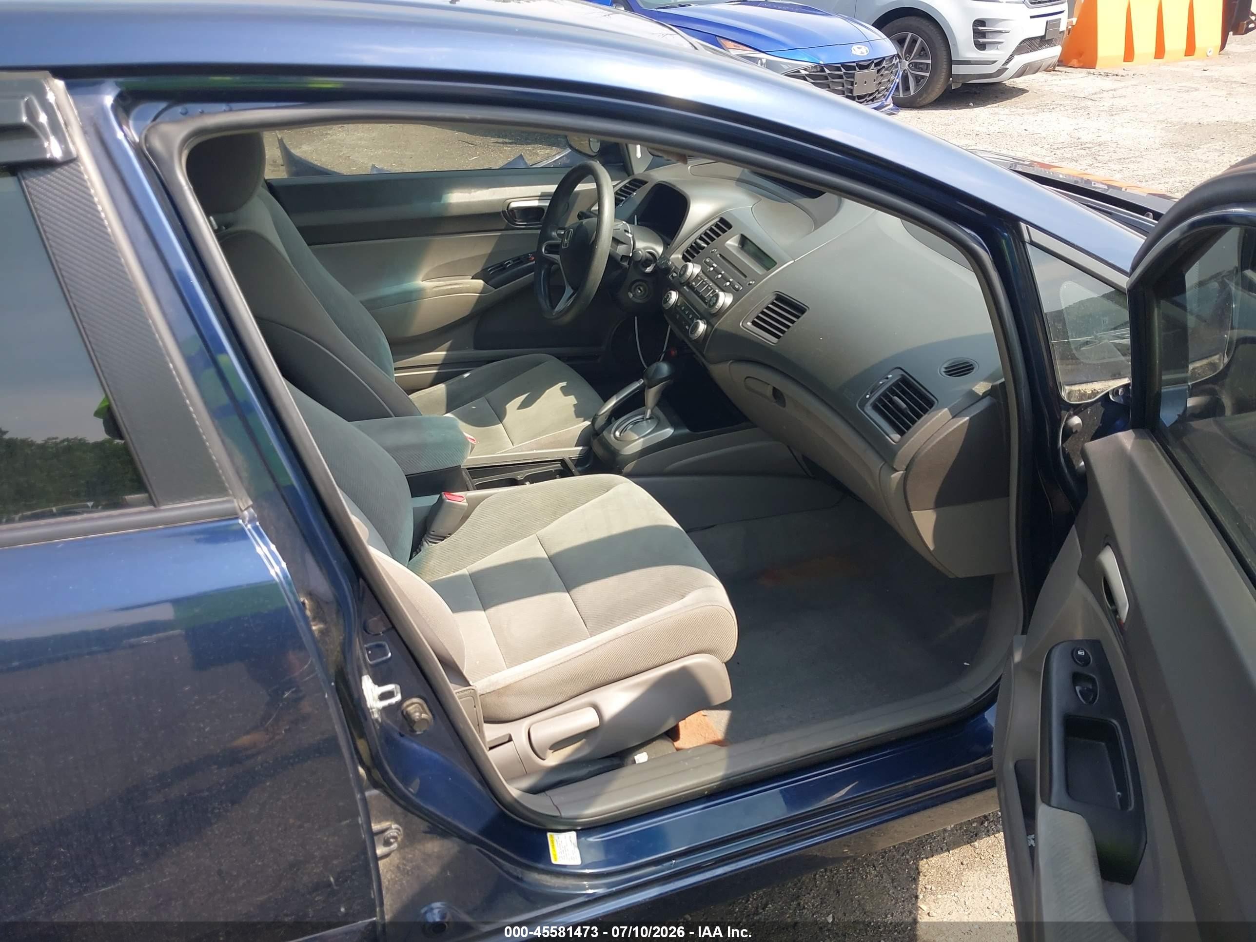 2009 Honda Civic Lx Blue vin: 1HGFA16579L014443