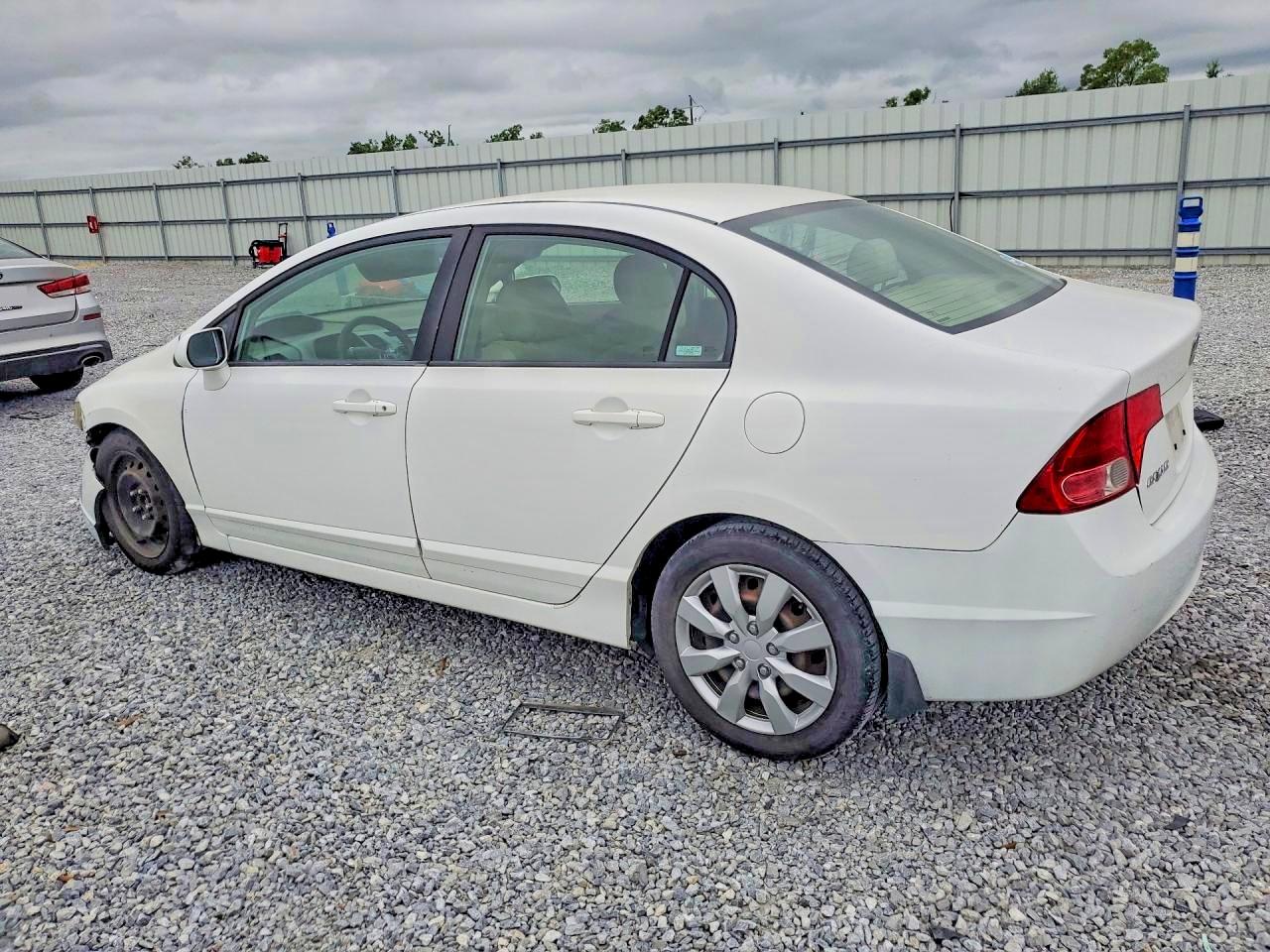 2007 Honda Civic Lx White vin: 1HGFA16587L017235