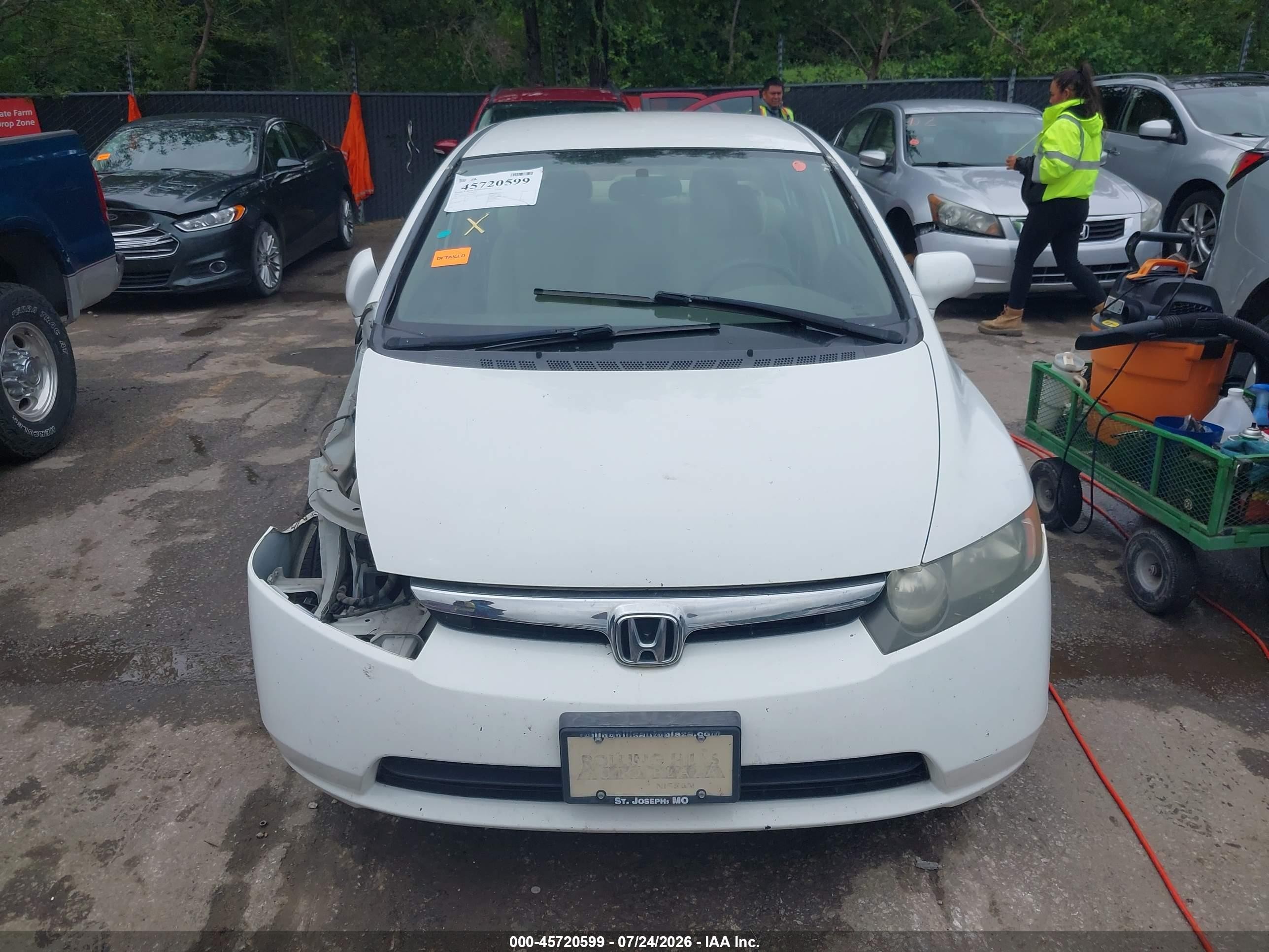 2007 Honda Civic Lx White vin: 1HGFA16587L042202